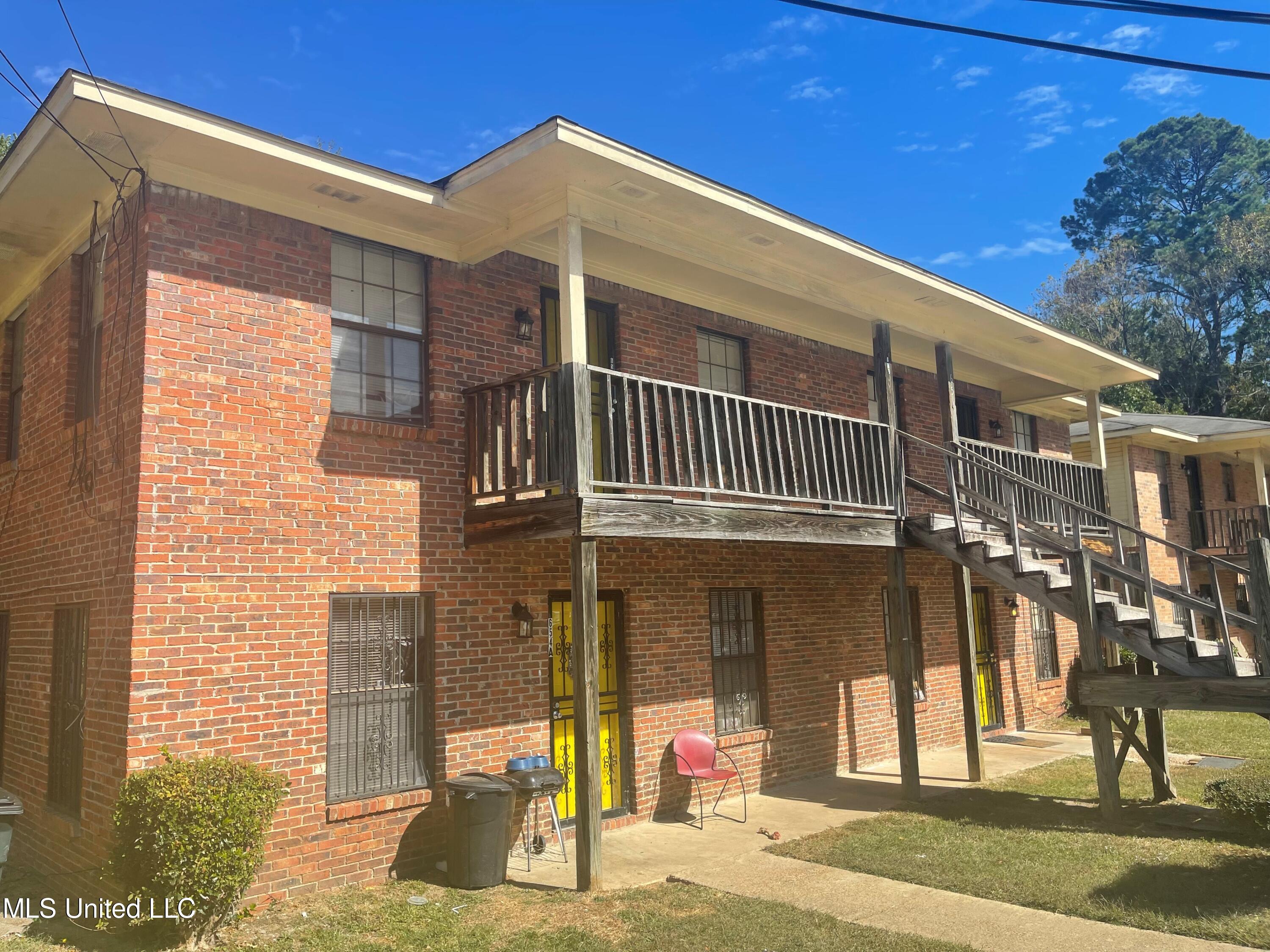 654 Chelsea Drive Property Photo 1