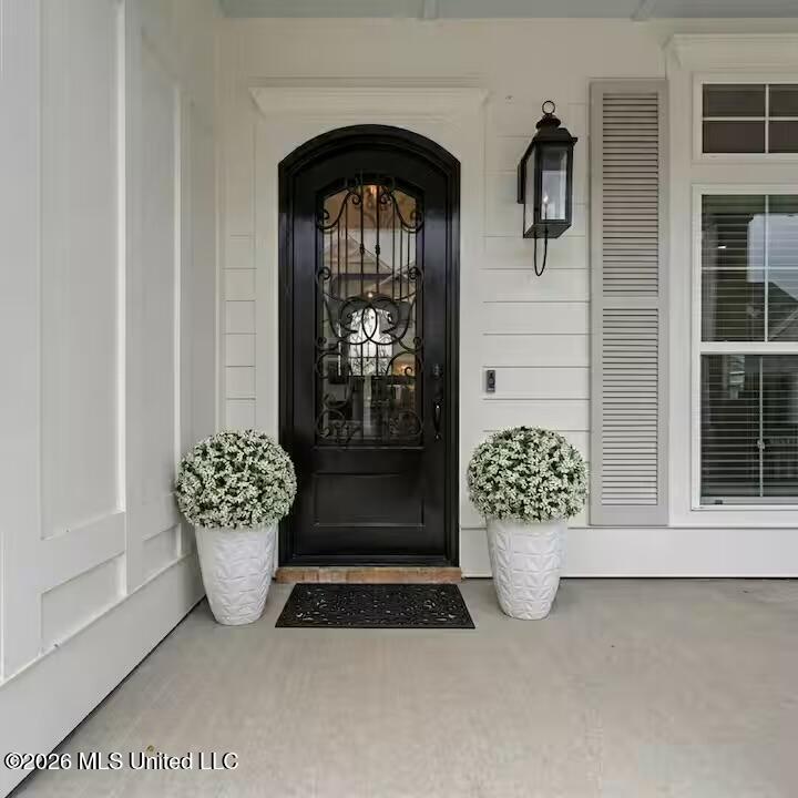 104 Whispering Oaks Drive Property Photo 5