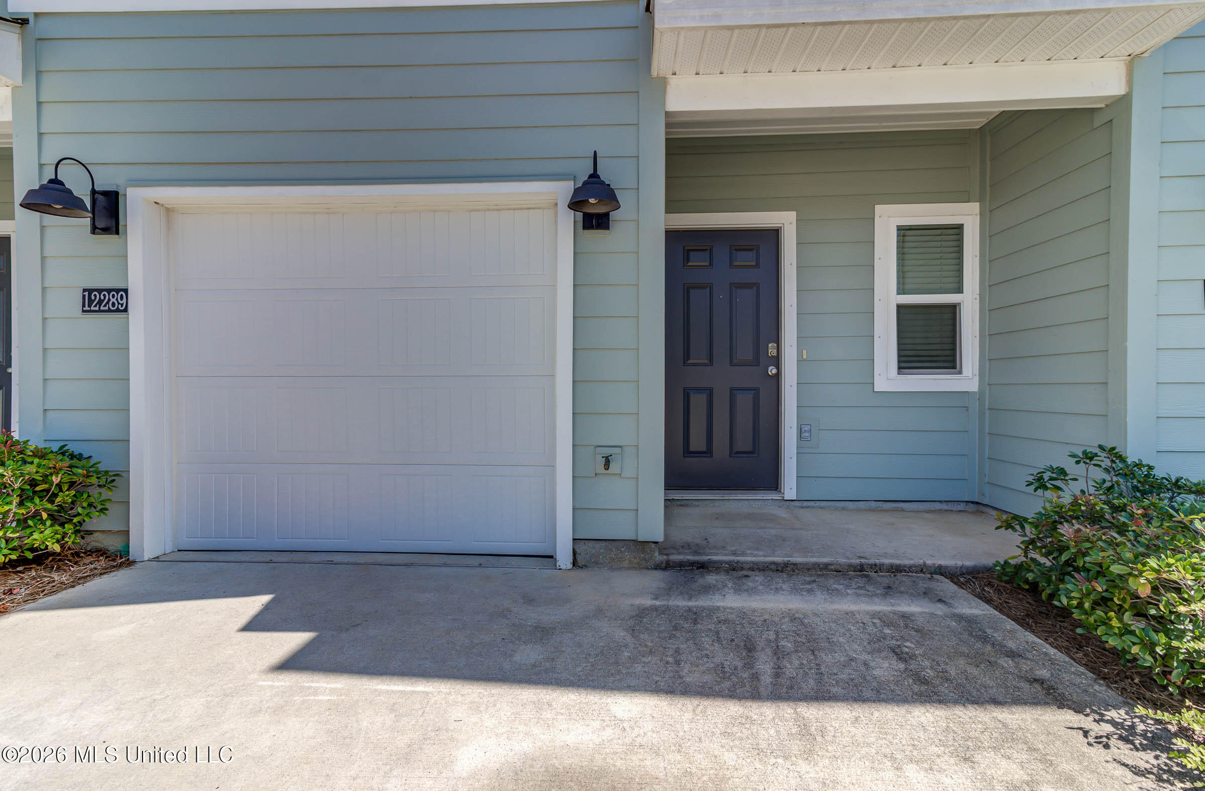 12289 Sinclair Drive Property Photo 3