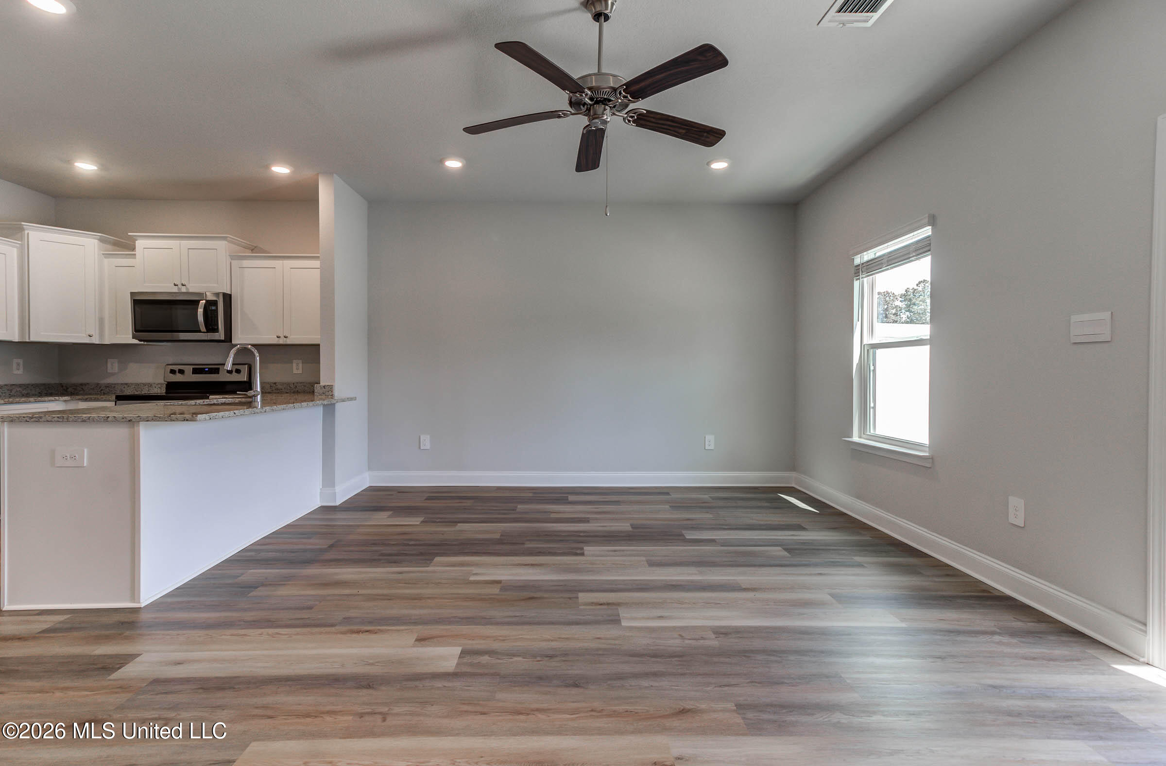 12289 Sinclair Drive Property Photo 12