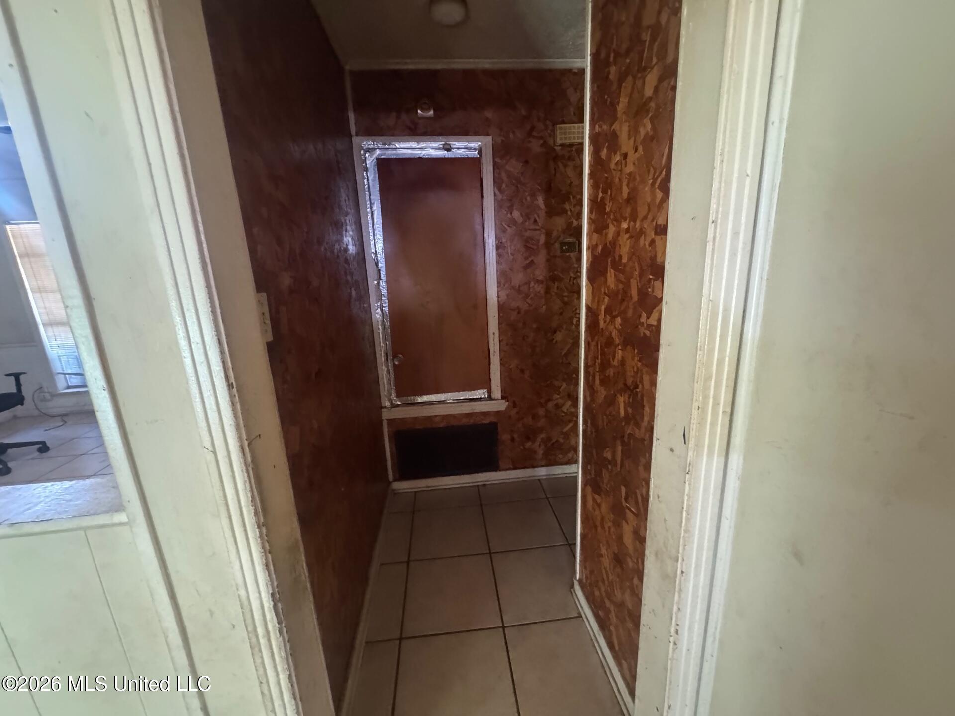 6414 Abraham Lincoln Drive Property Photo 15