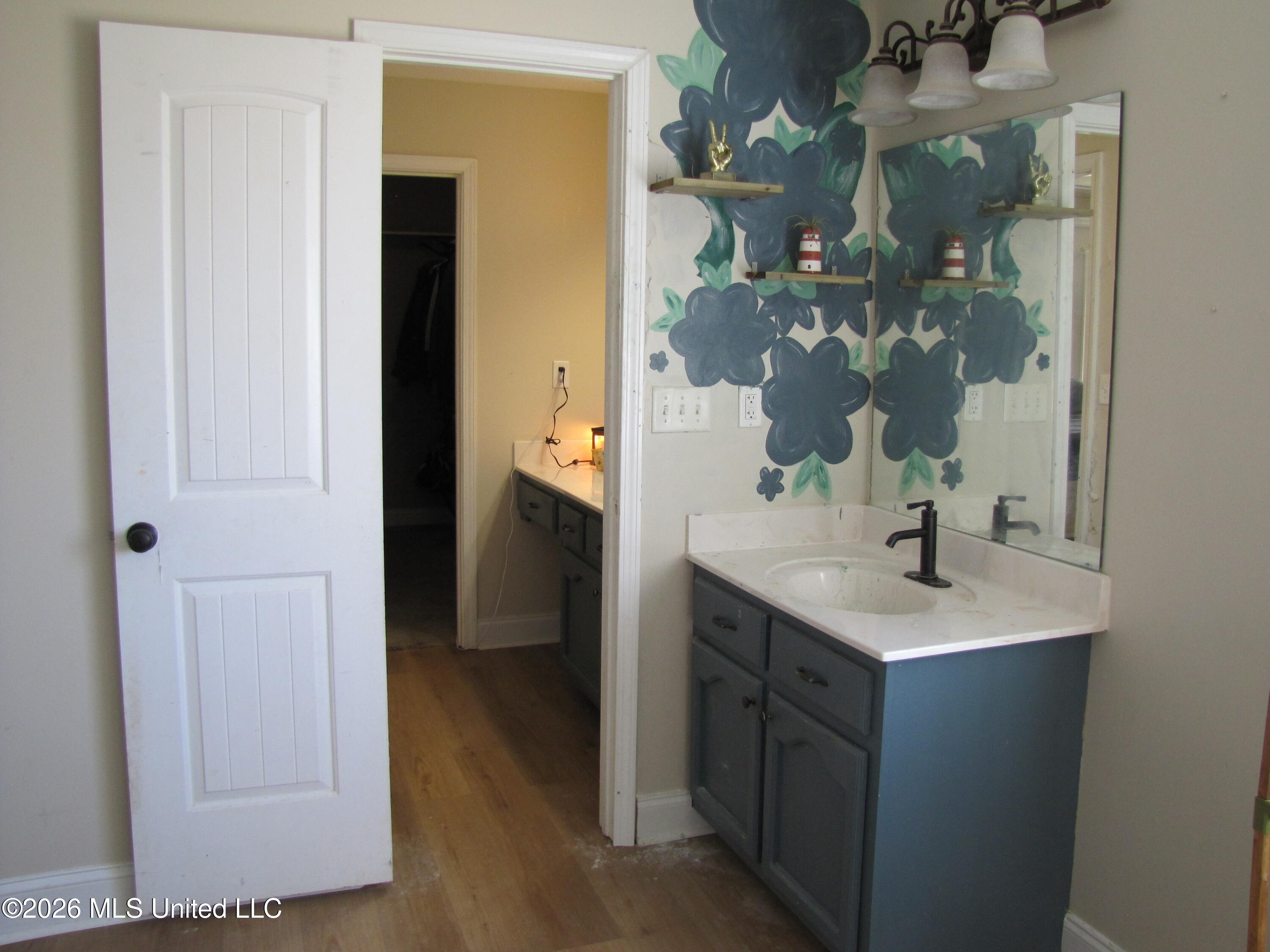 624 Moore Loop Property Photo 13