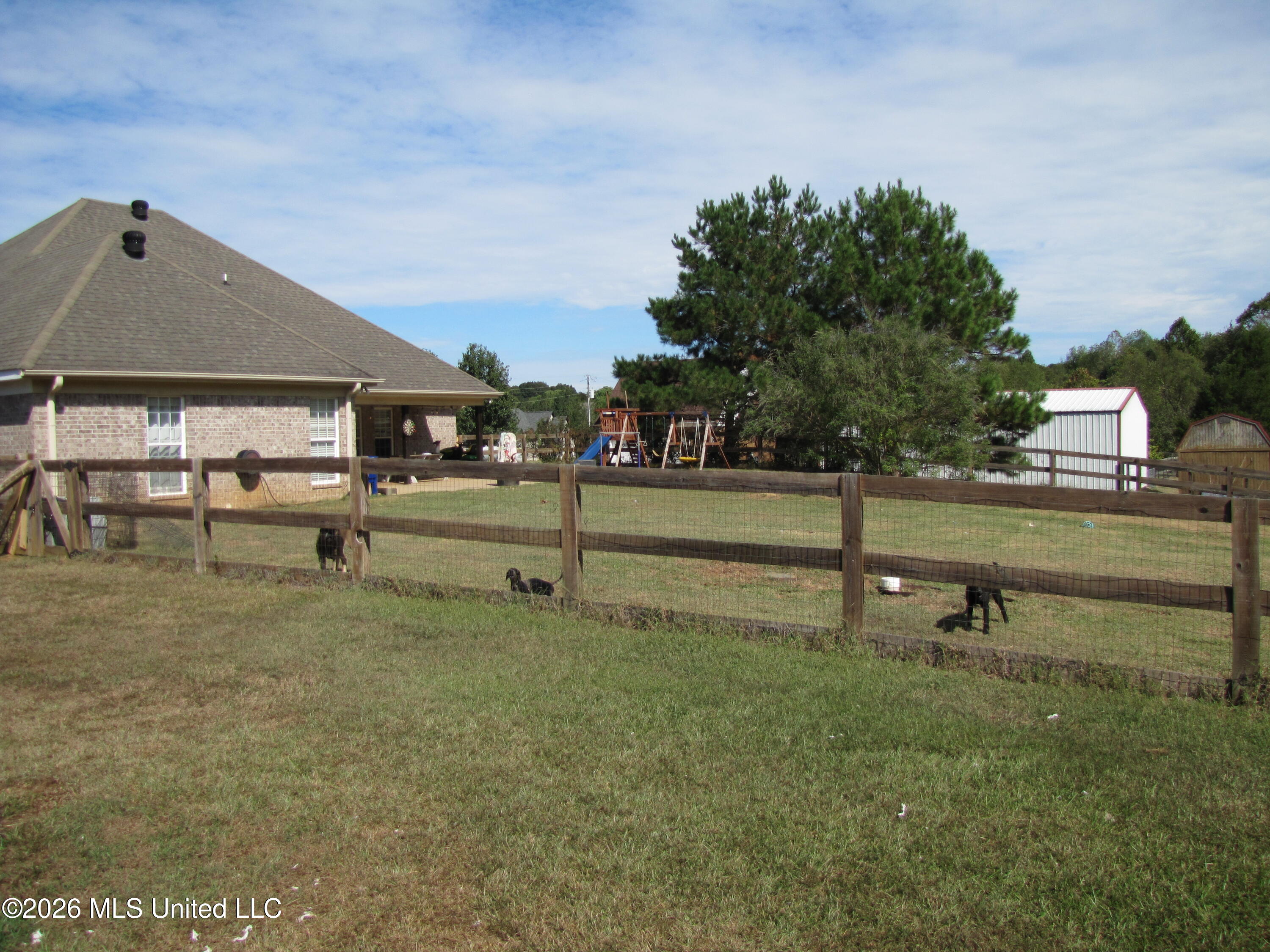 624 Moore Loop Property Photo 23