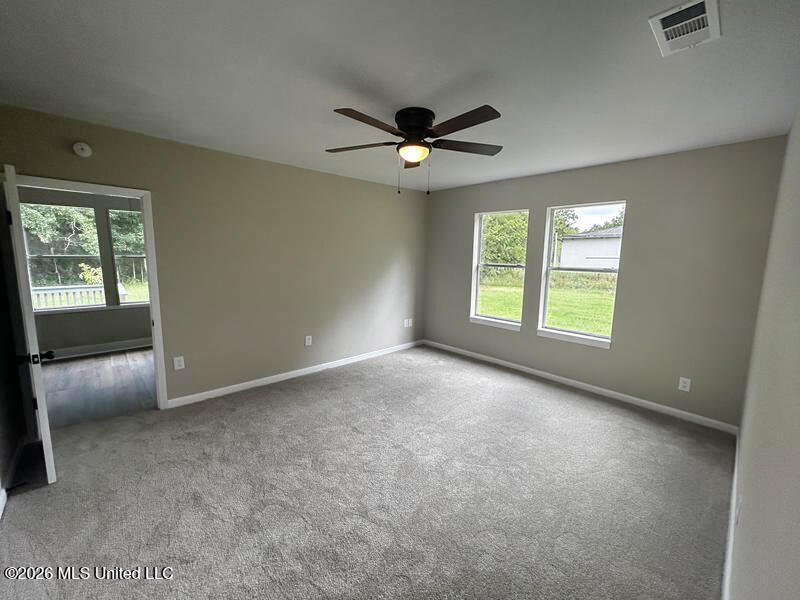 3921 Wembley Avenue Property Photo 8
