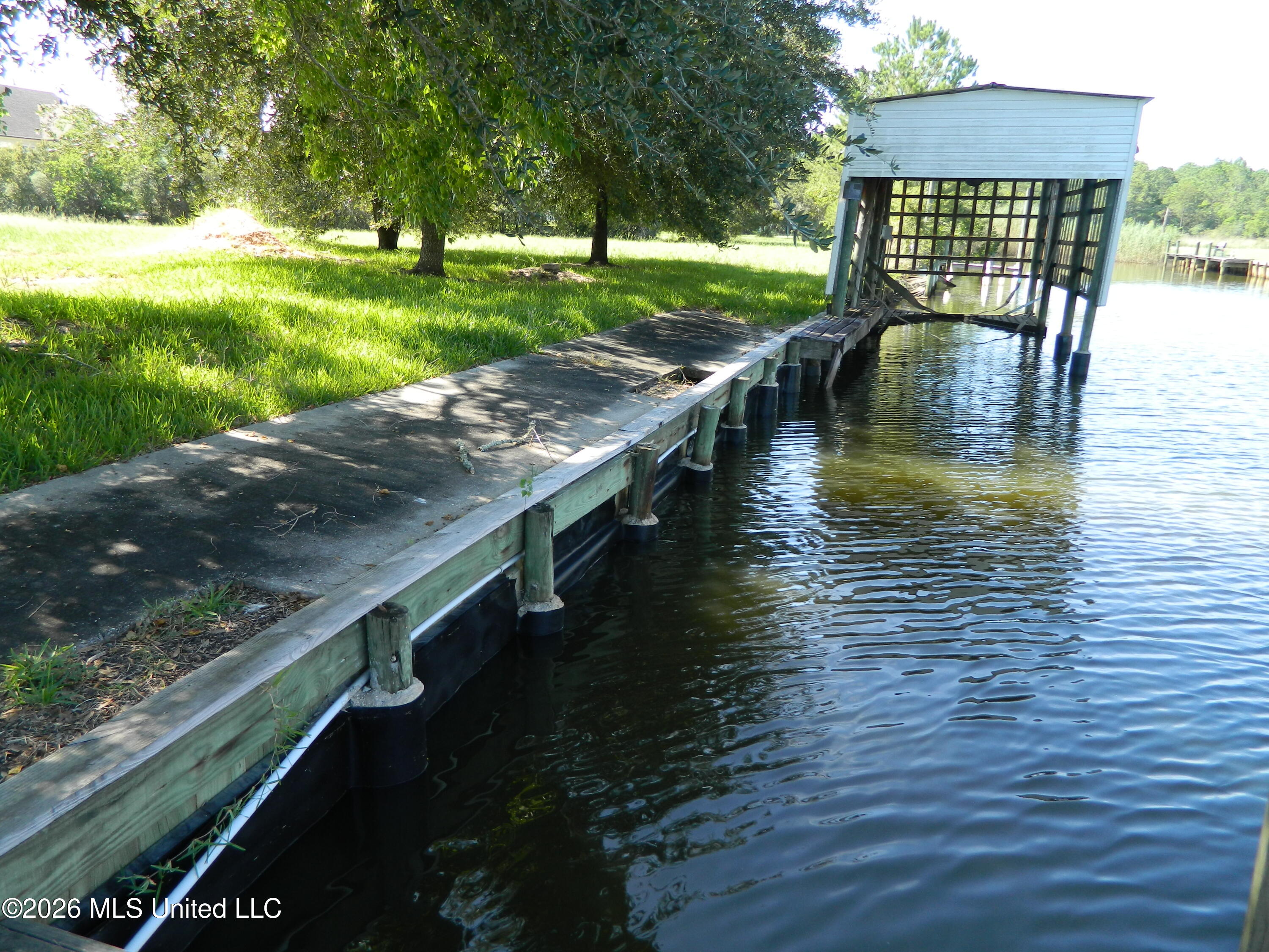 1346 Poki Place Property Photo 10