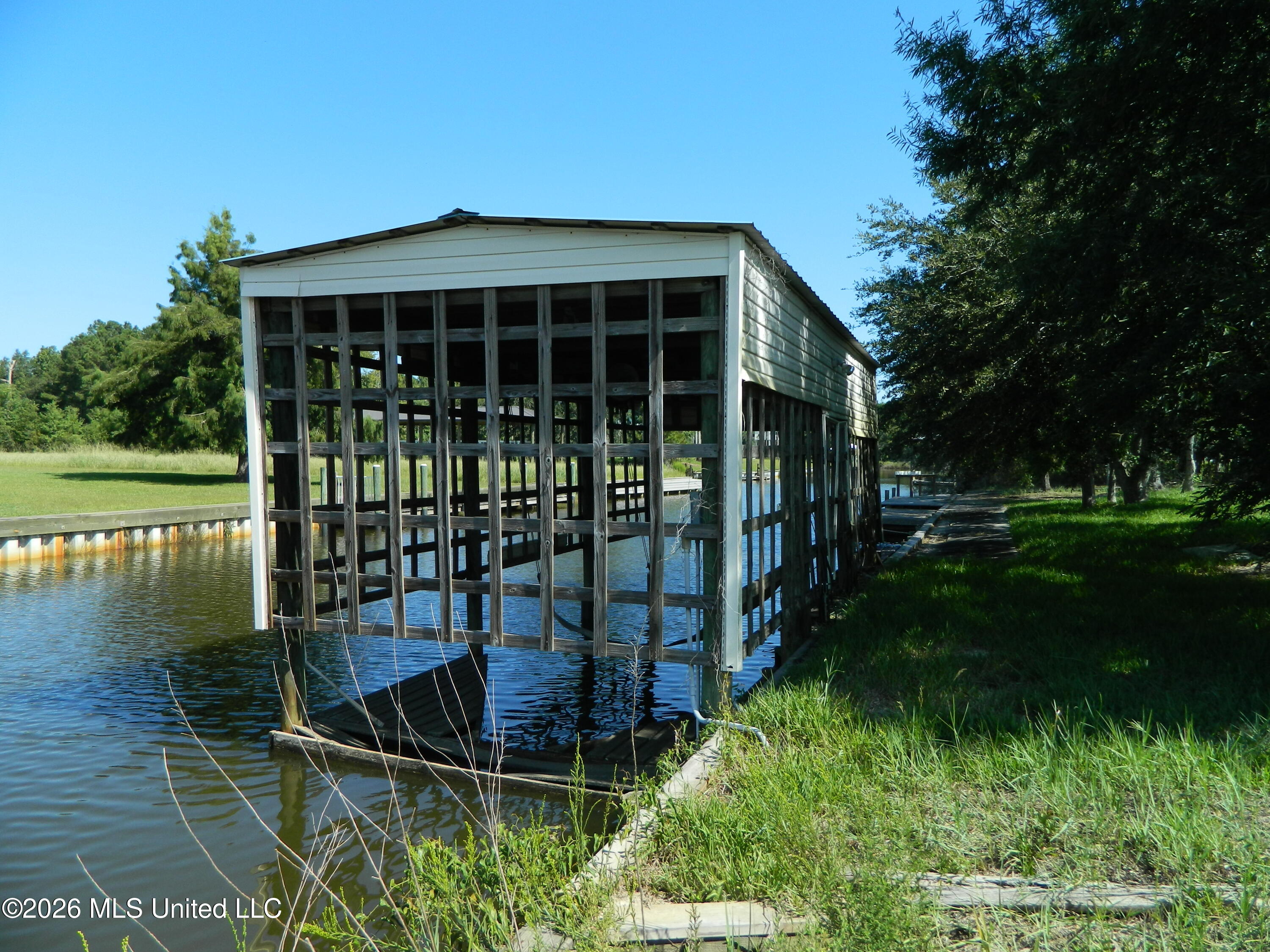 1346 Poki Place Property Photo 14