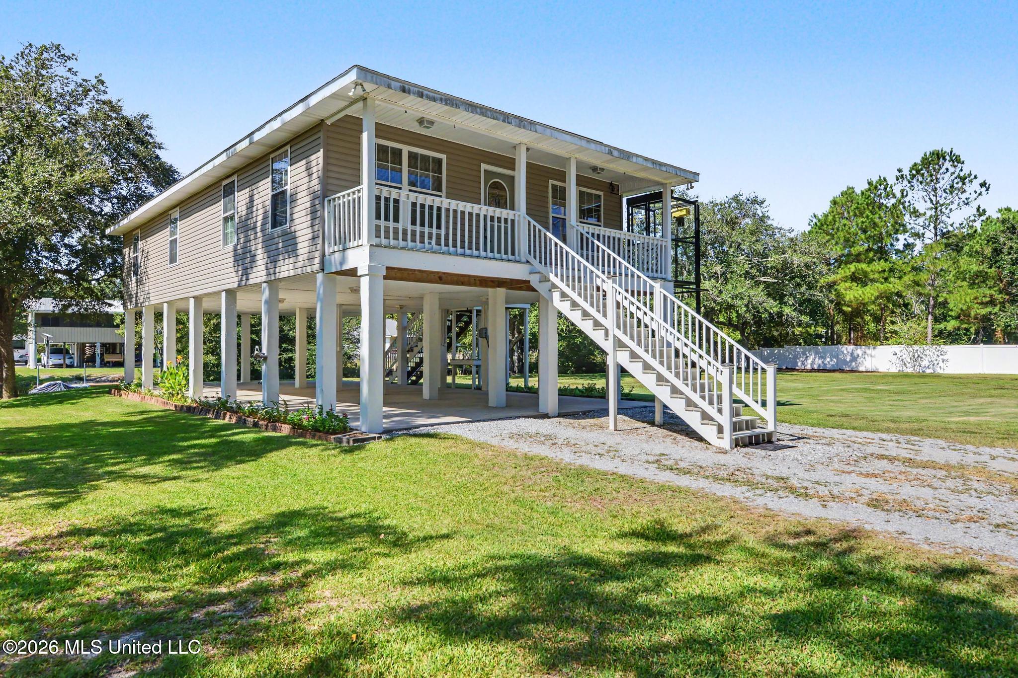 10411 Paradise Lane Property Photo 3