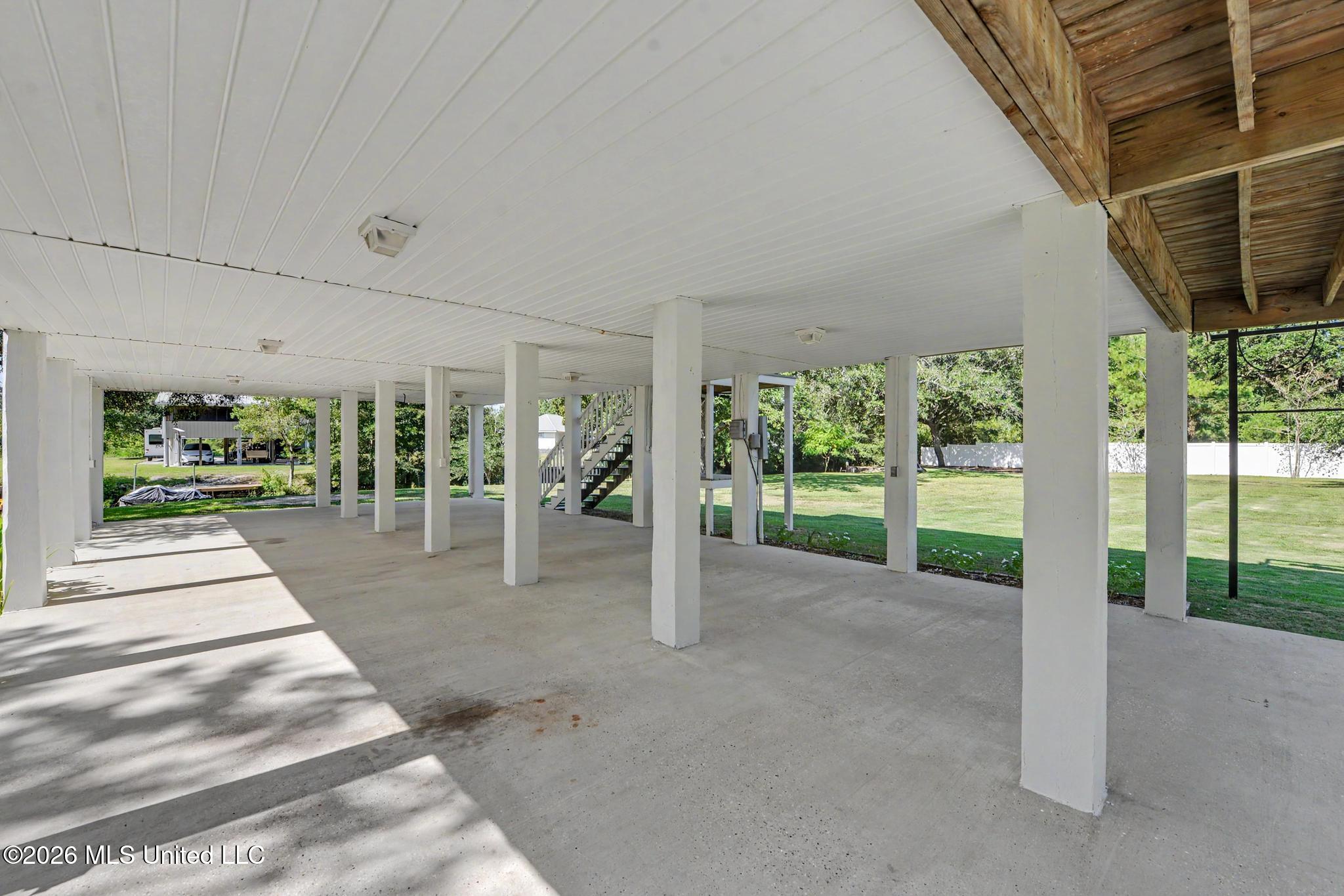10411 Paradise Lane Property Photo 4