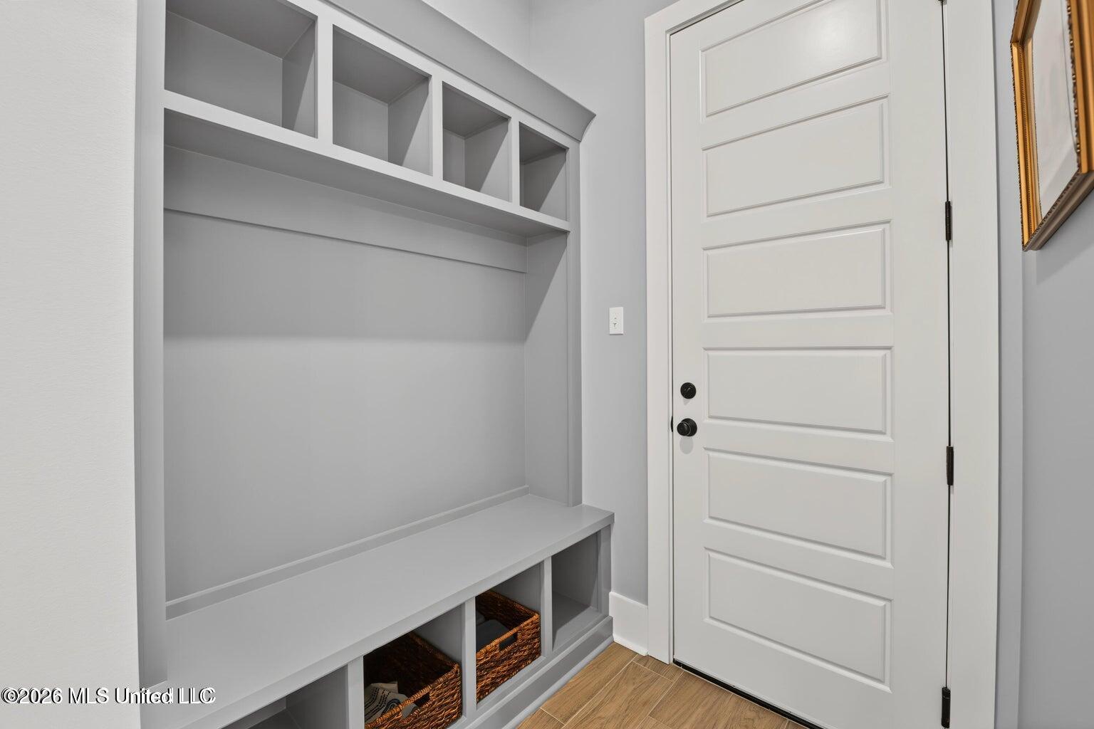 5 S Caesar Oaks Drive Property Photo 15