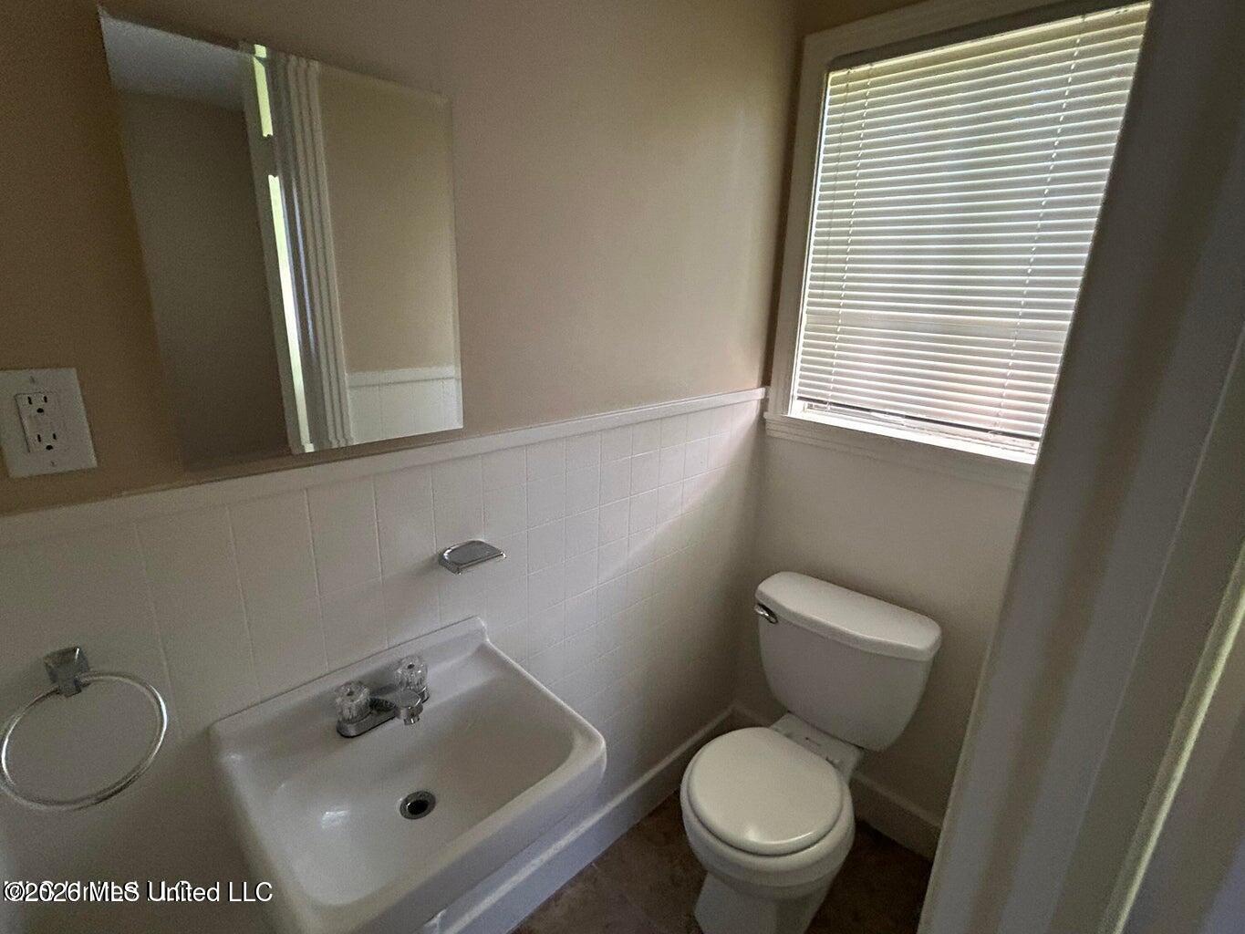 309 Reynolds Street Property Photo 6