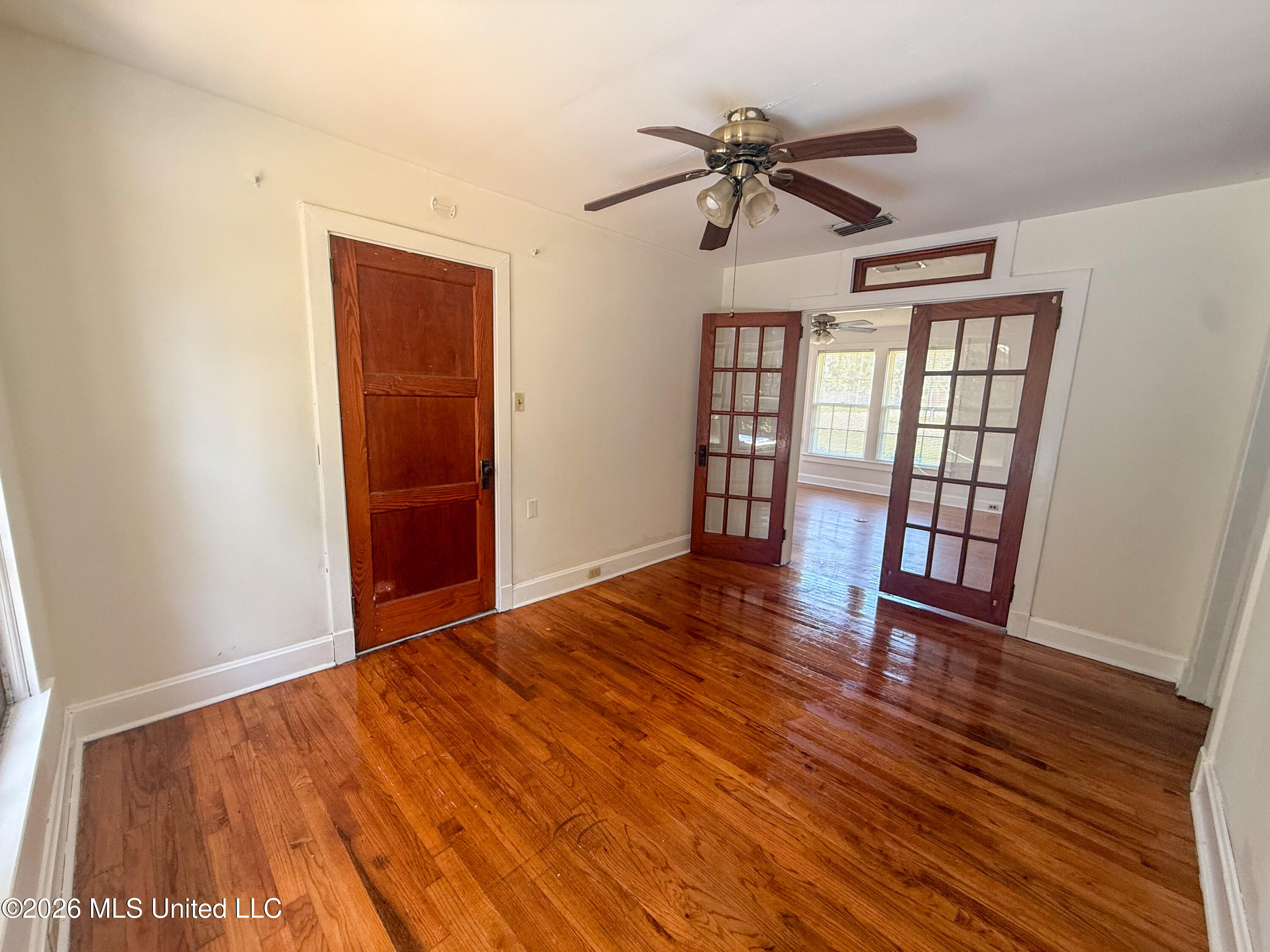 993 Winter Street Property Photo 12