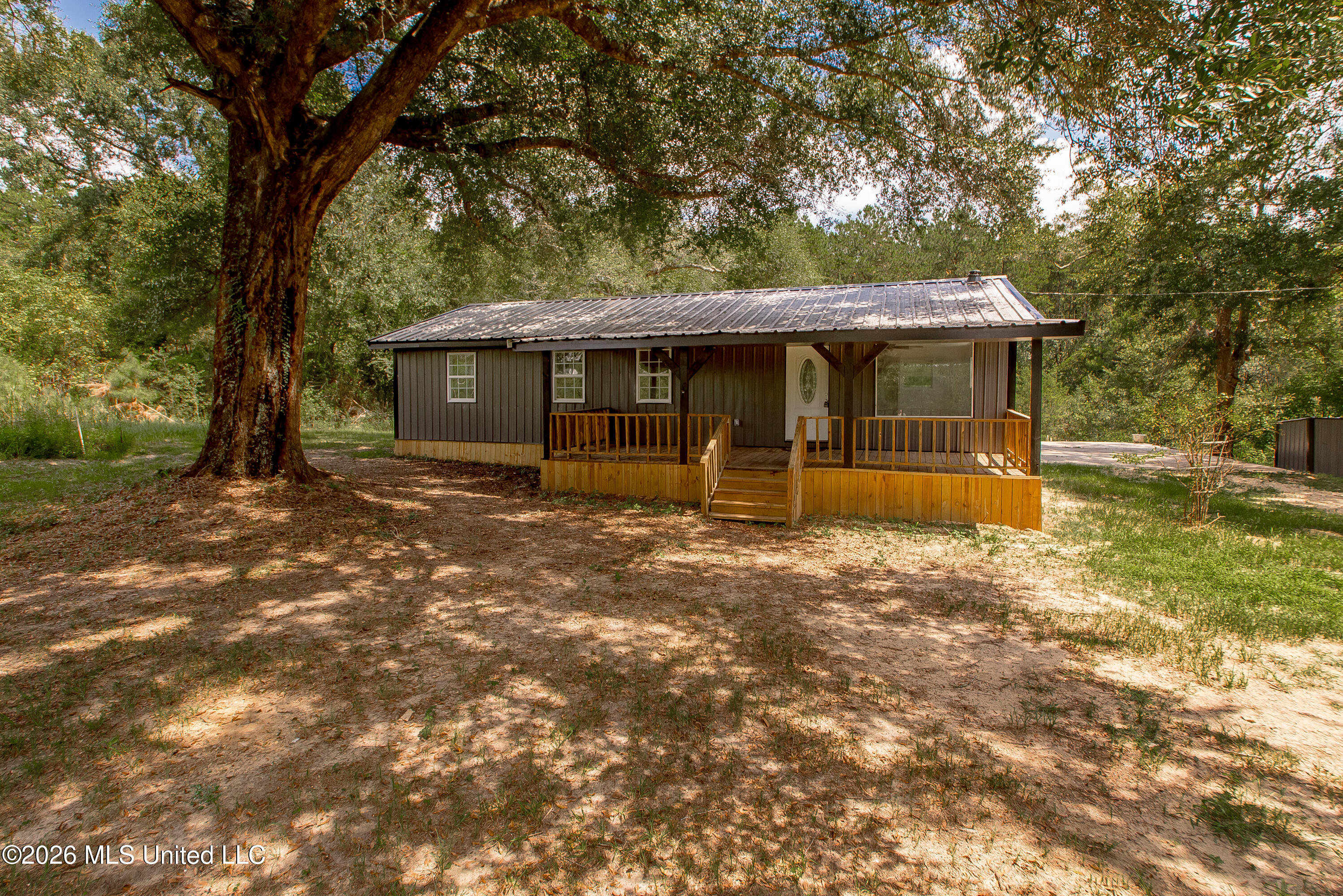 32212 Tom Warner Road Property Photo 1