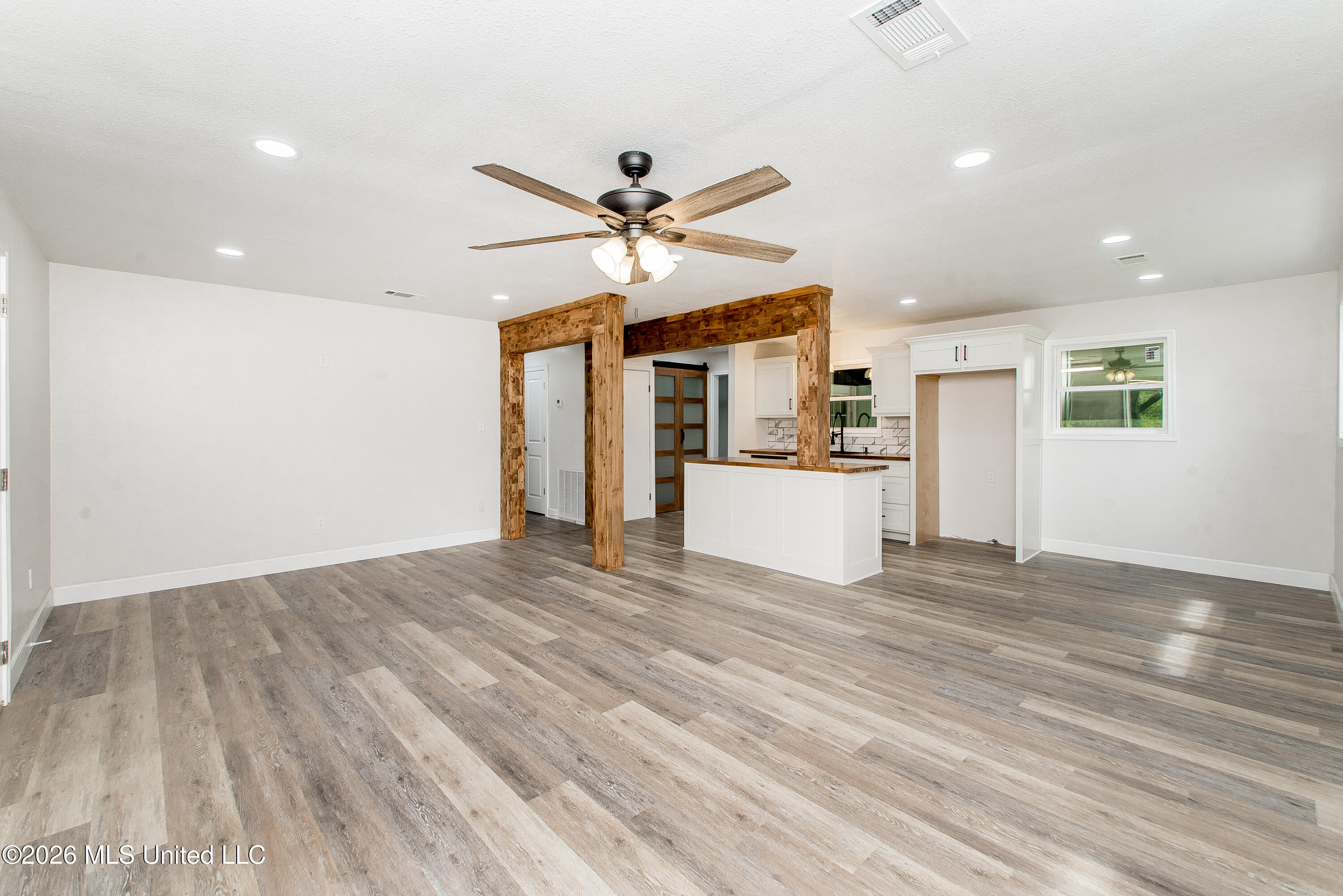 32212 Tom Warner Road Property Photo 6
