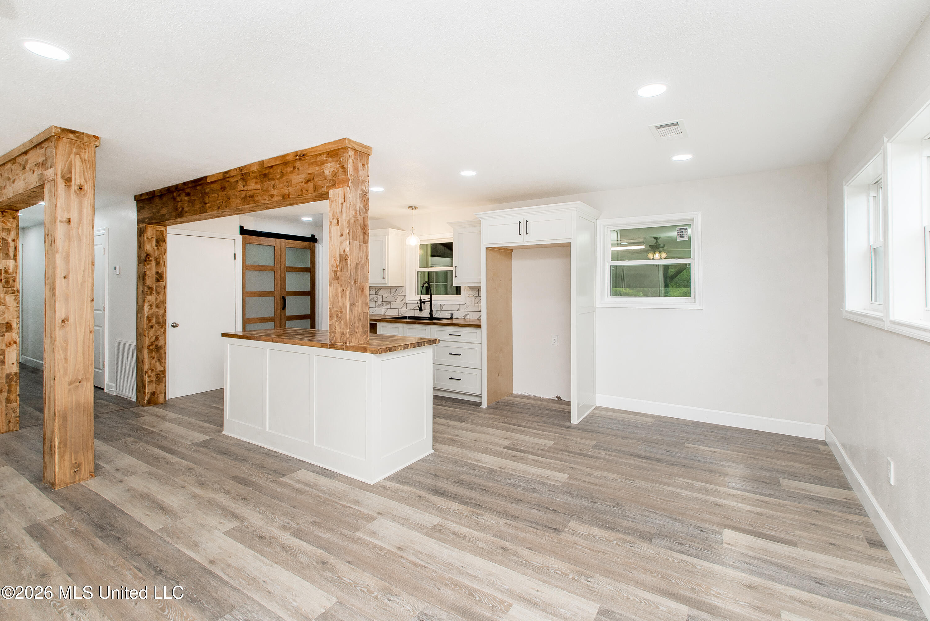 32212 Tom Warner Road Property Photo 9