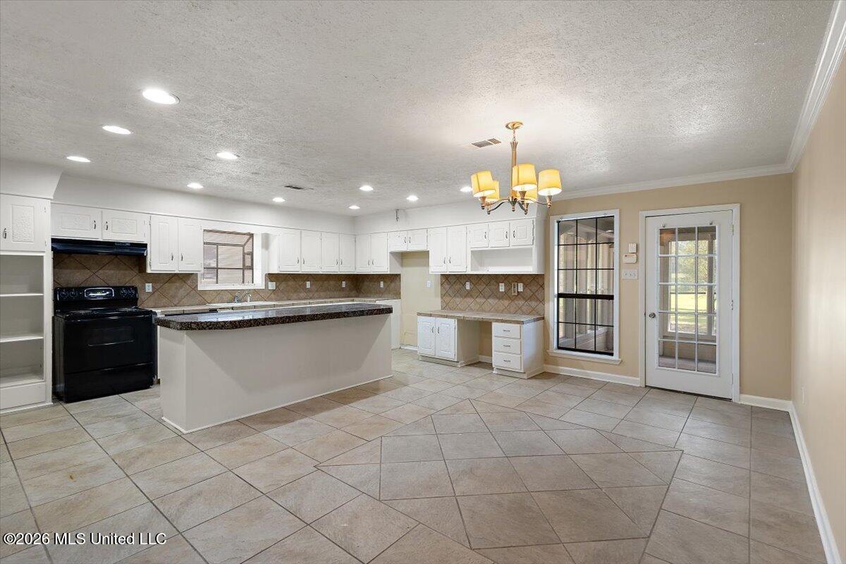 4800 Brookwood Place Property Photo 9