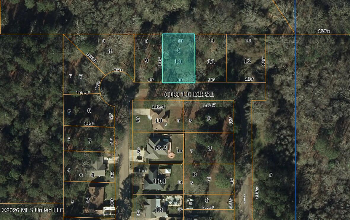 Se Circle Drive Property Photo 2
