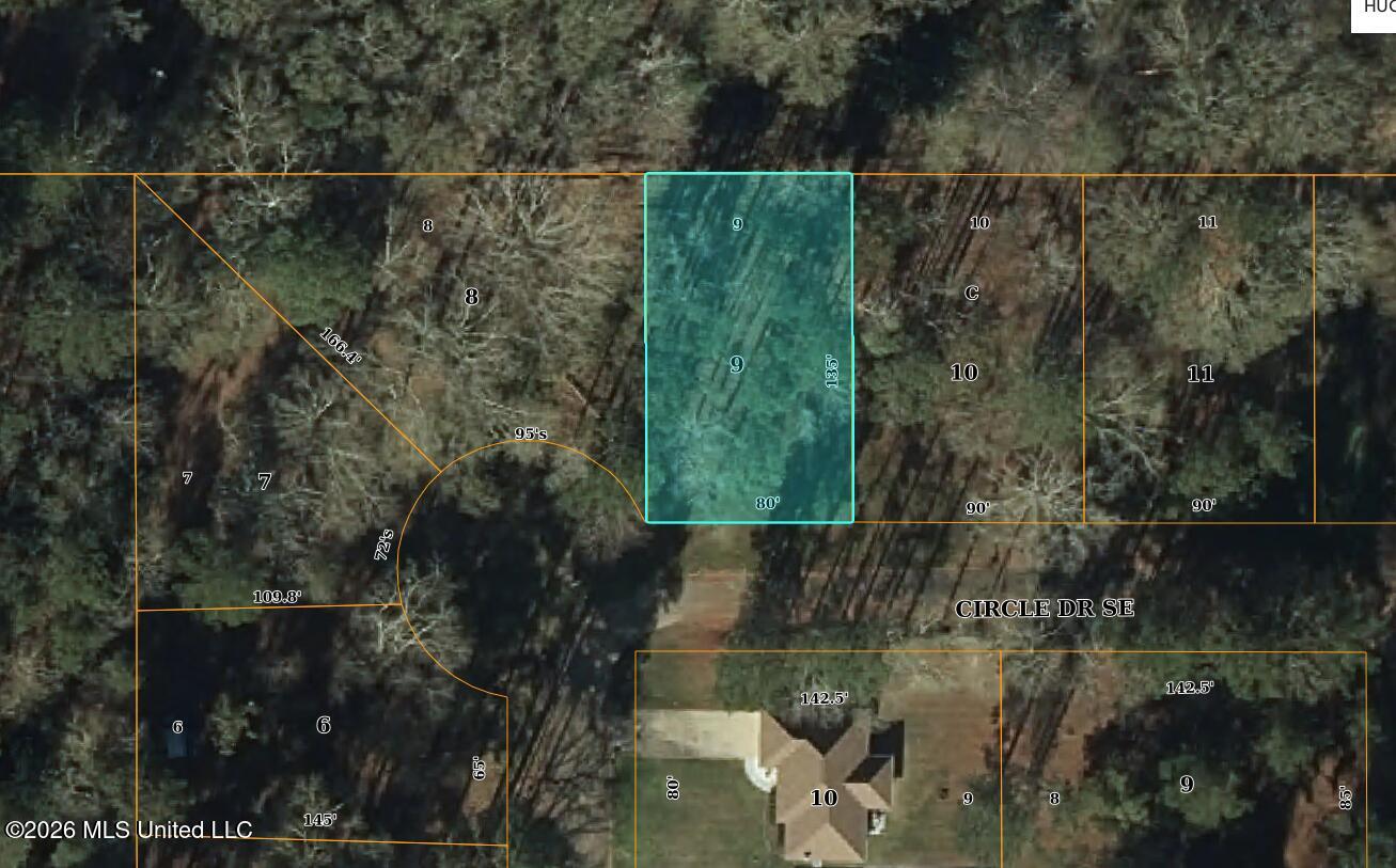 Se Circle Drive Property Photo 1