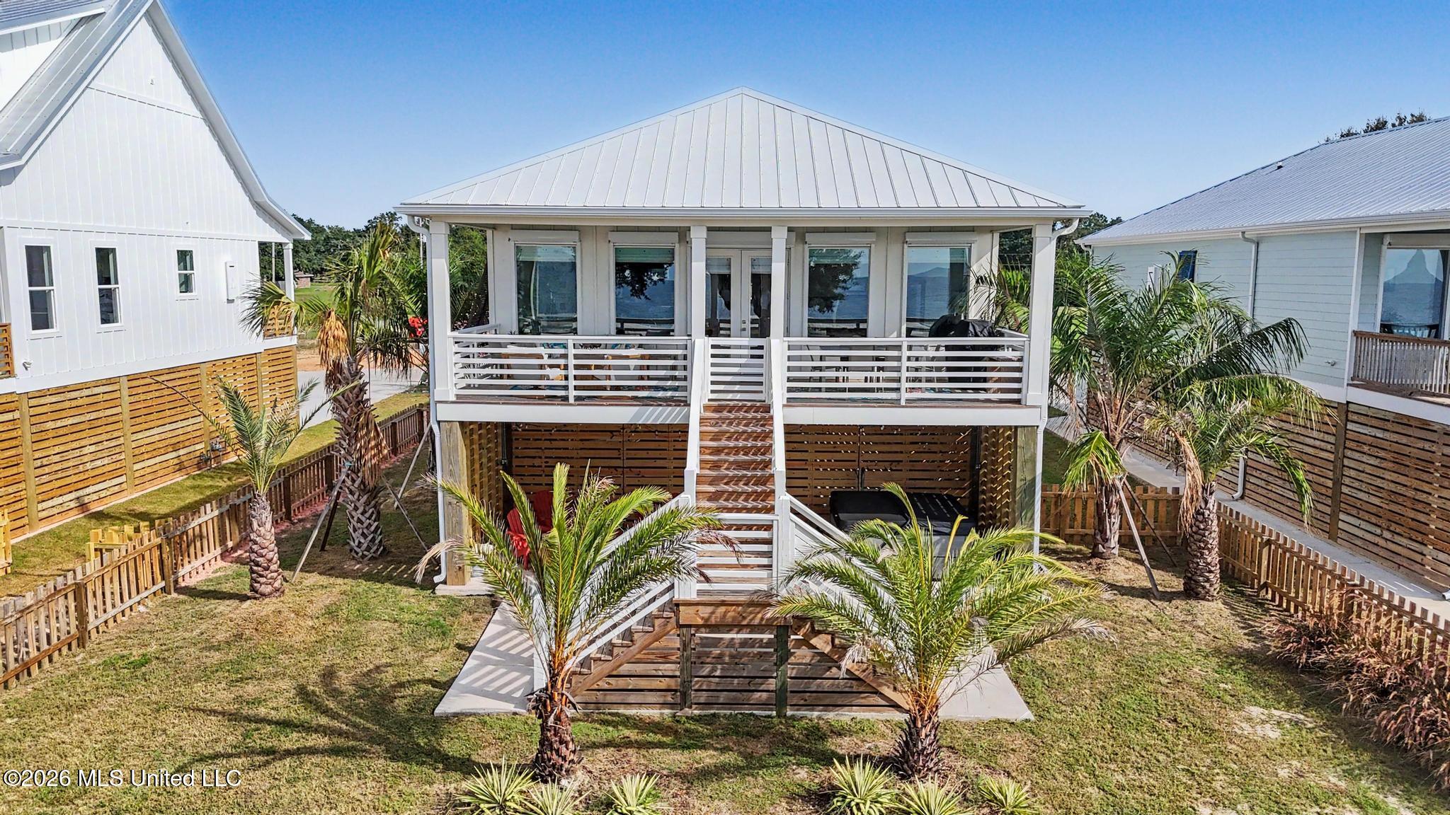 534 Beach Drive Property Photo 1