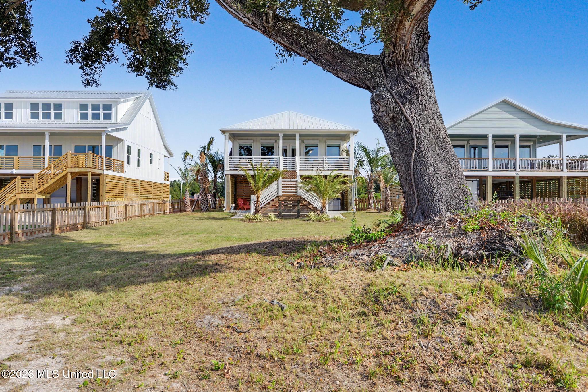 534 Beach Drive Property Photo 5