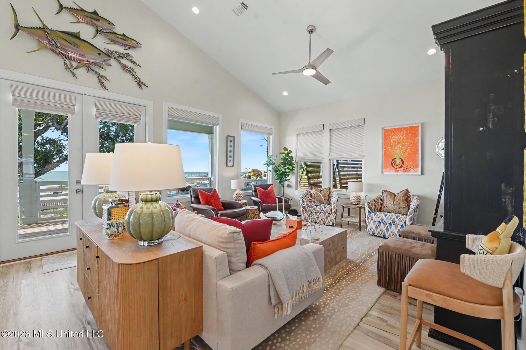 534 Beach Drive Property Photo 13