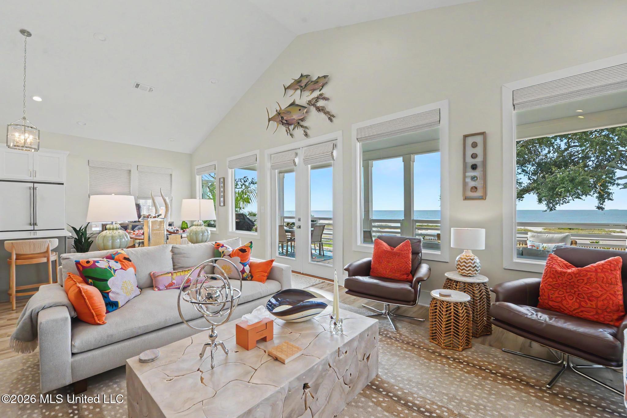 534 Beach Drive Property Photo 14
