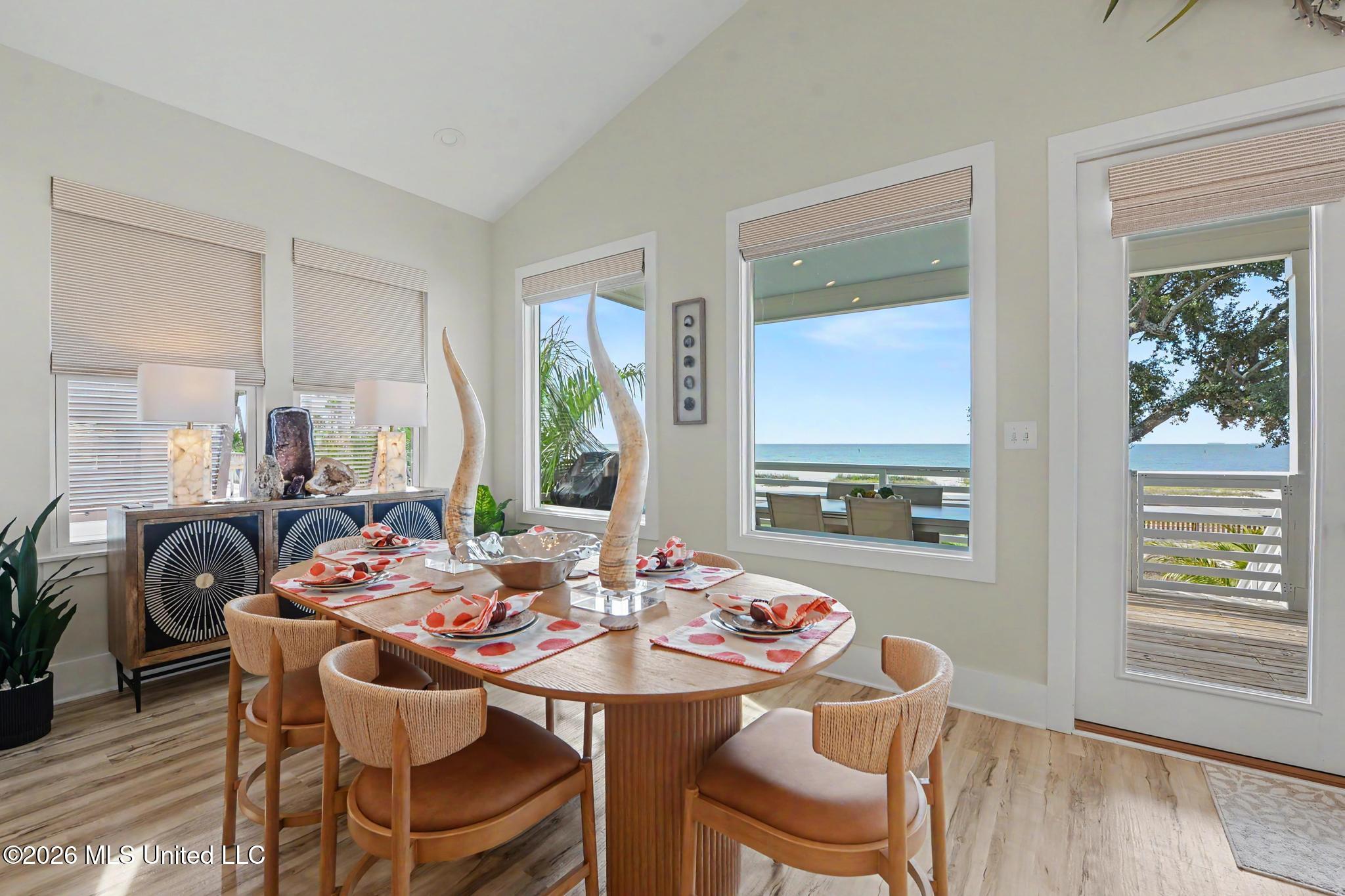 534 Beach Drive Property Photo 17