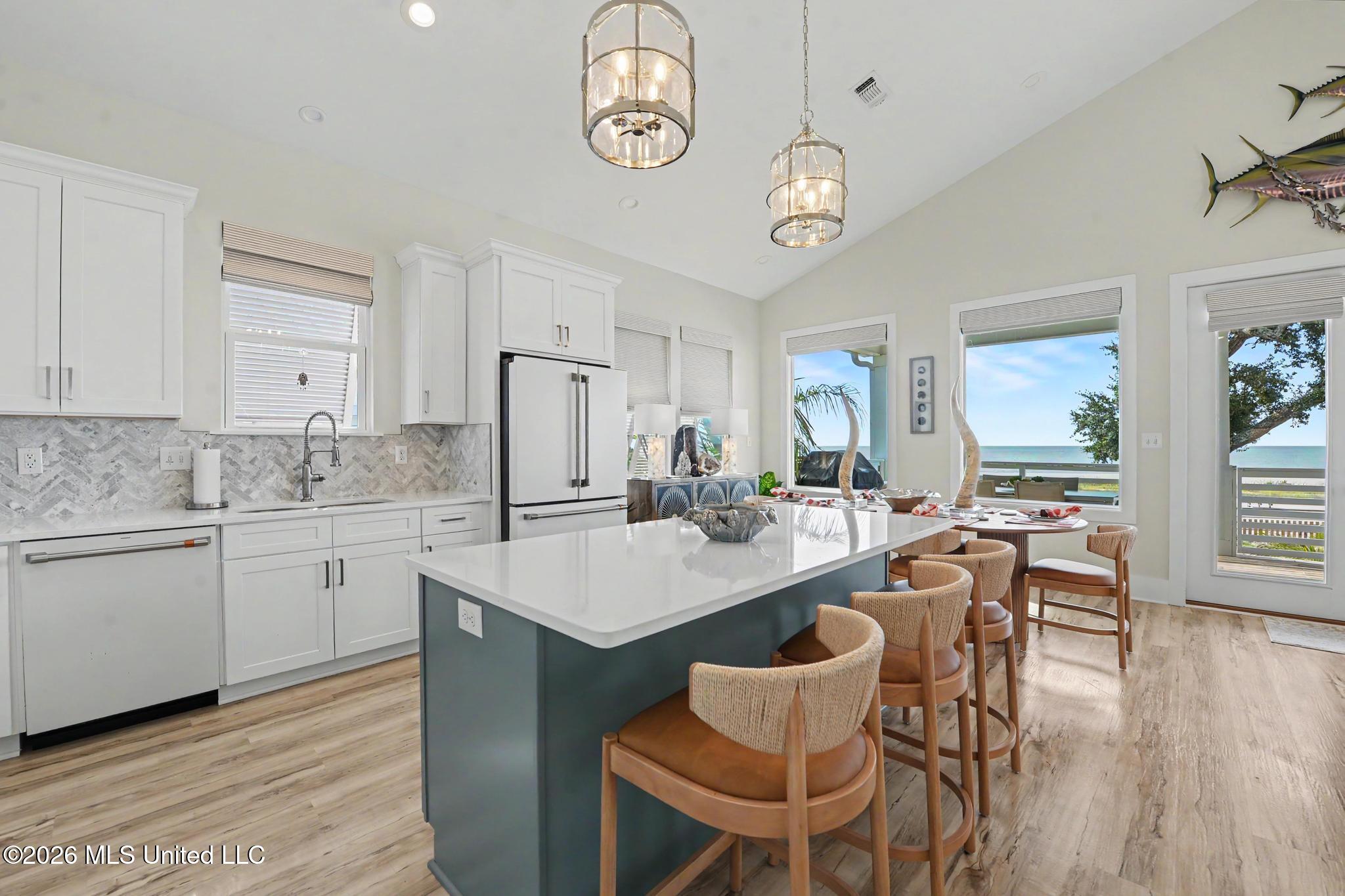 534 Beach Drive Property Photo 19