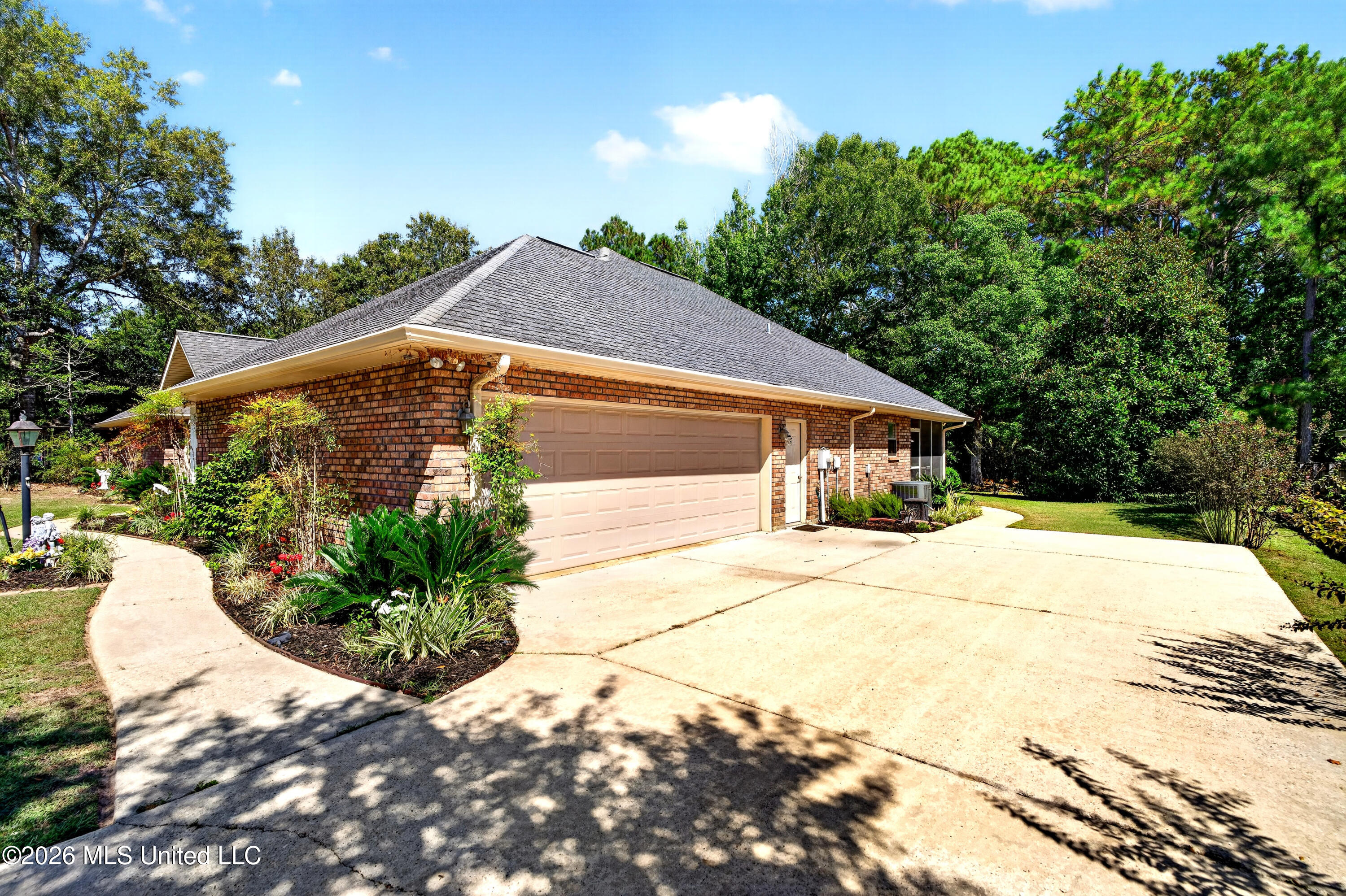 6008 Woods Road Property Photo 15
