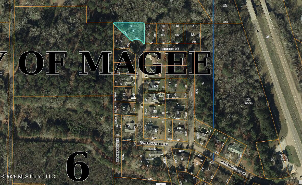 Se Circle Drive Property Photo 3