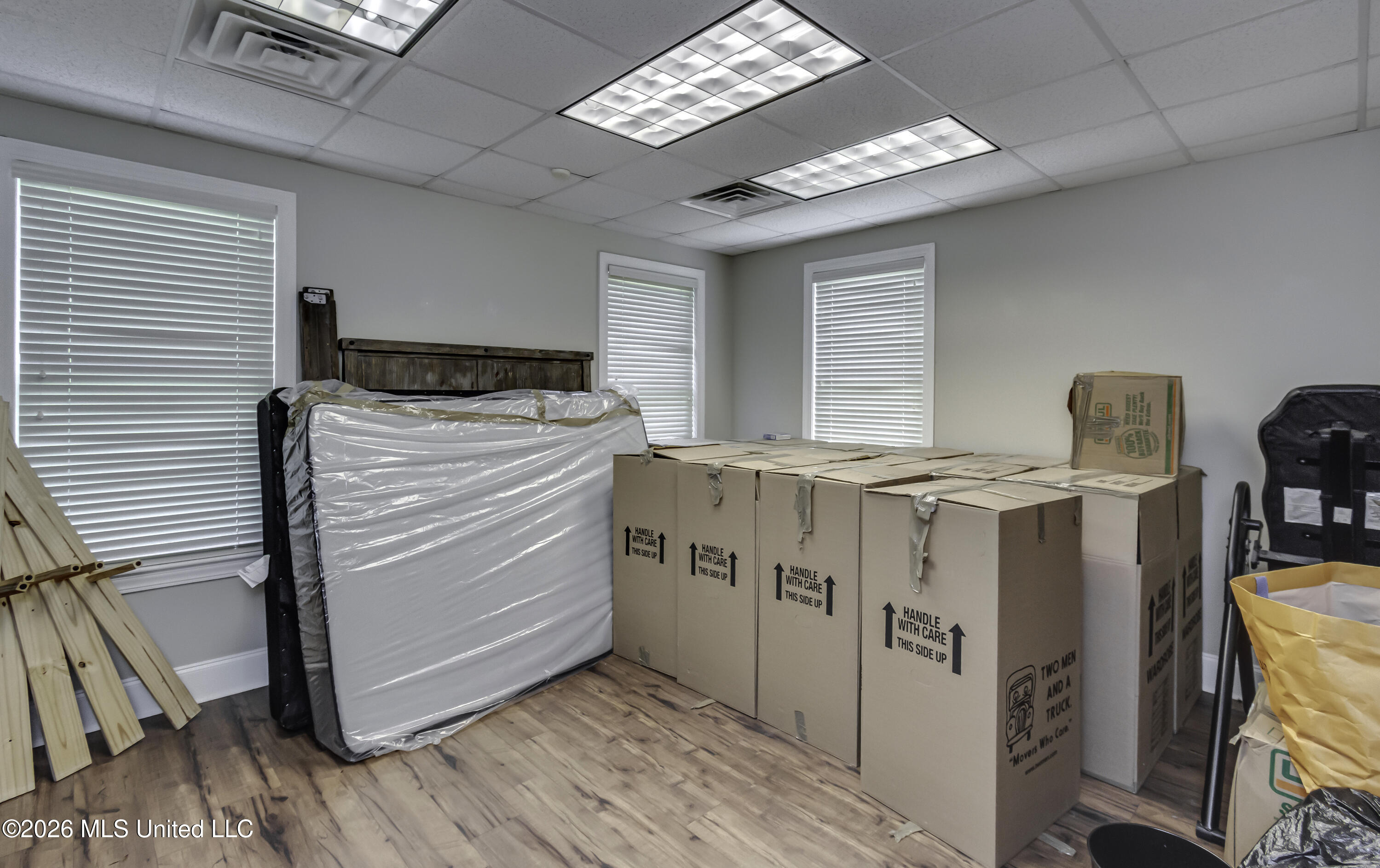 213 Katherine Property Photo 66