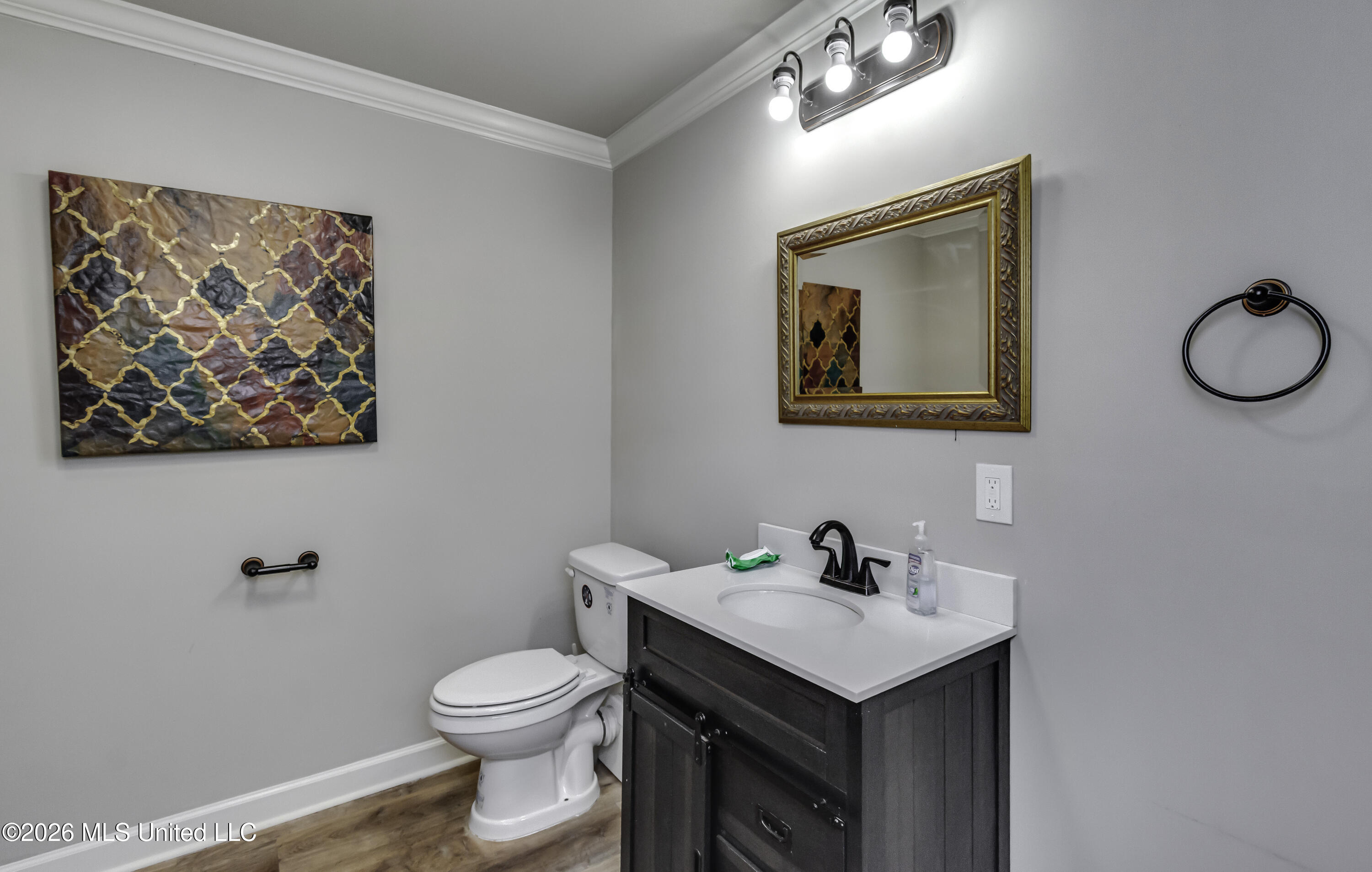 213 Katherine Property Photo 75