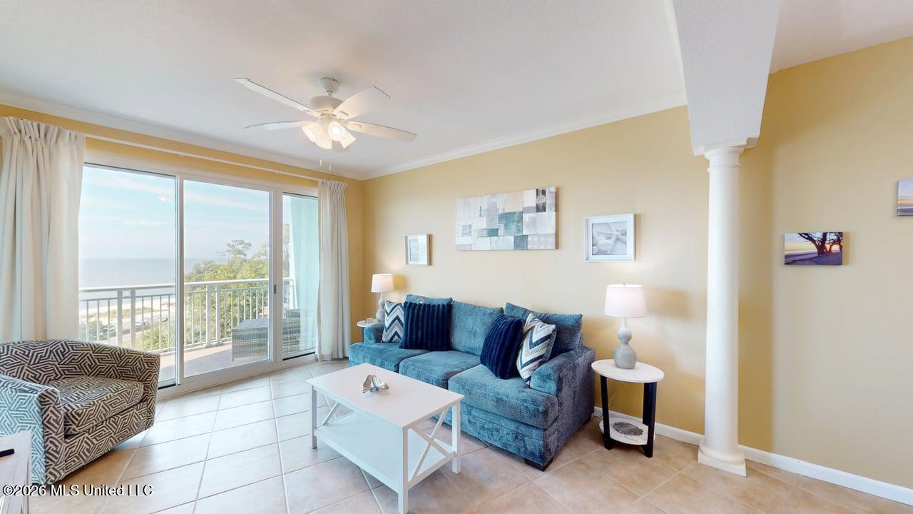 2228 Beach Drive Property Photo 3