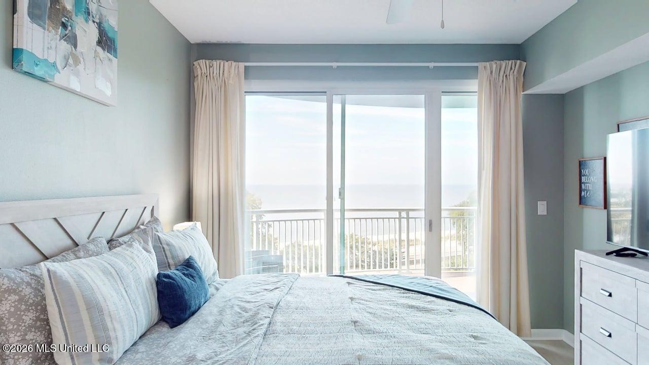 2228 Beach Drive Property Photo 15