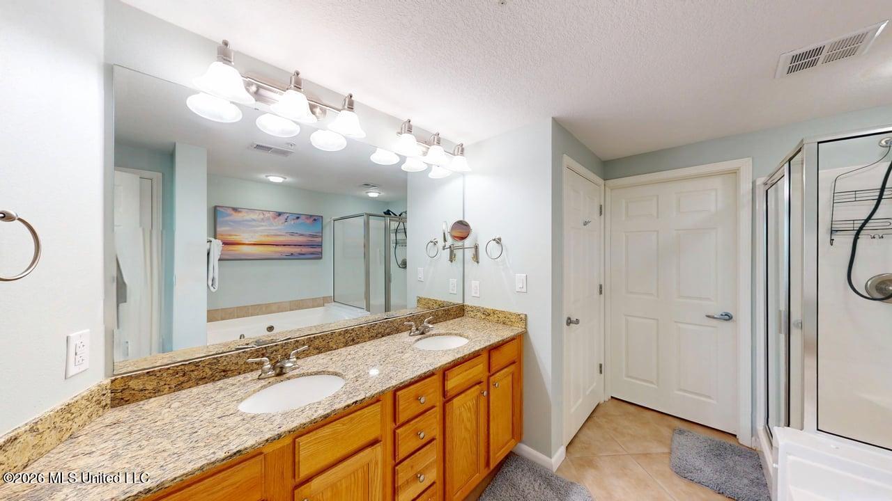 2228 Beach Drive Property Photo 16
