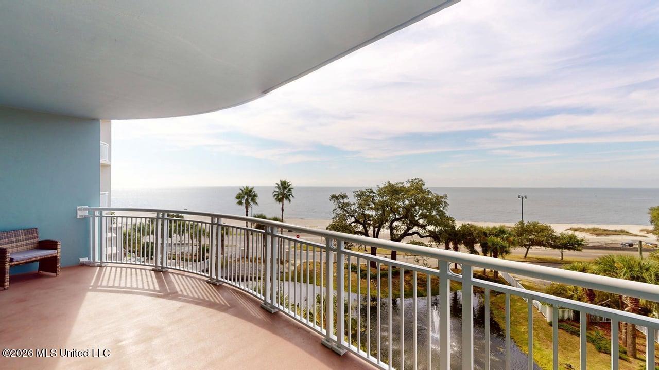 2228 Beach Drive Property Photo 23