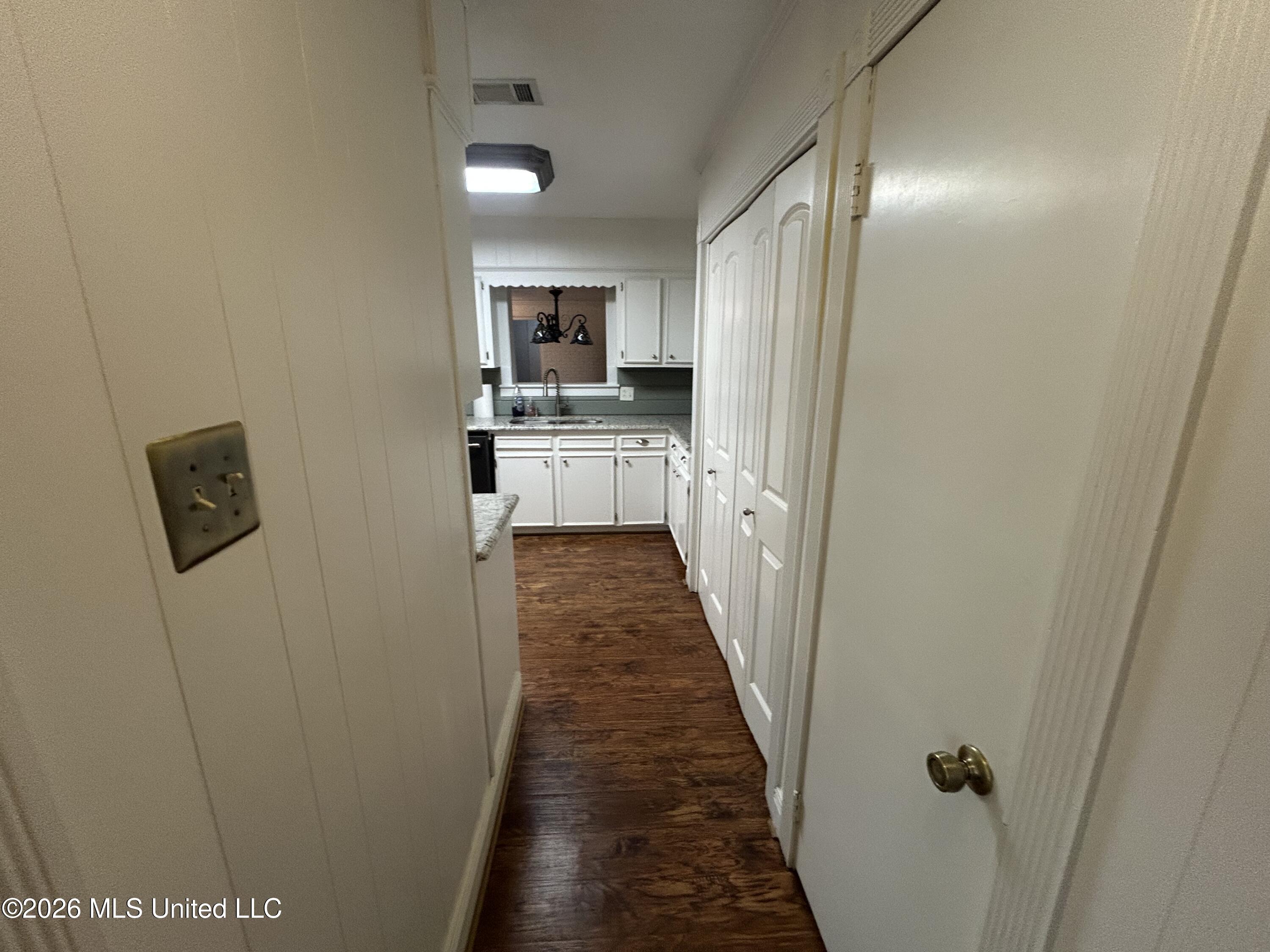 1113 Highway 98 Property Photo 4