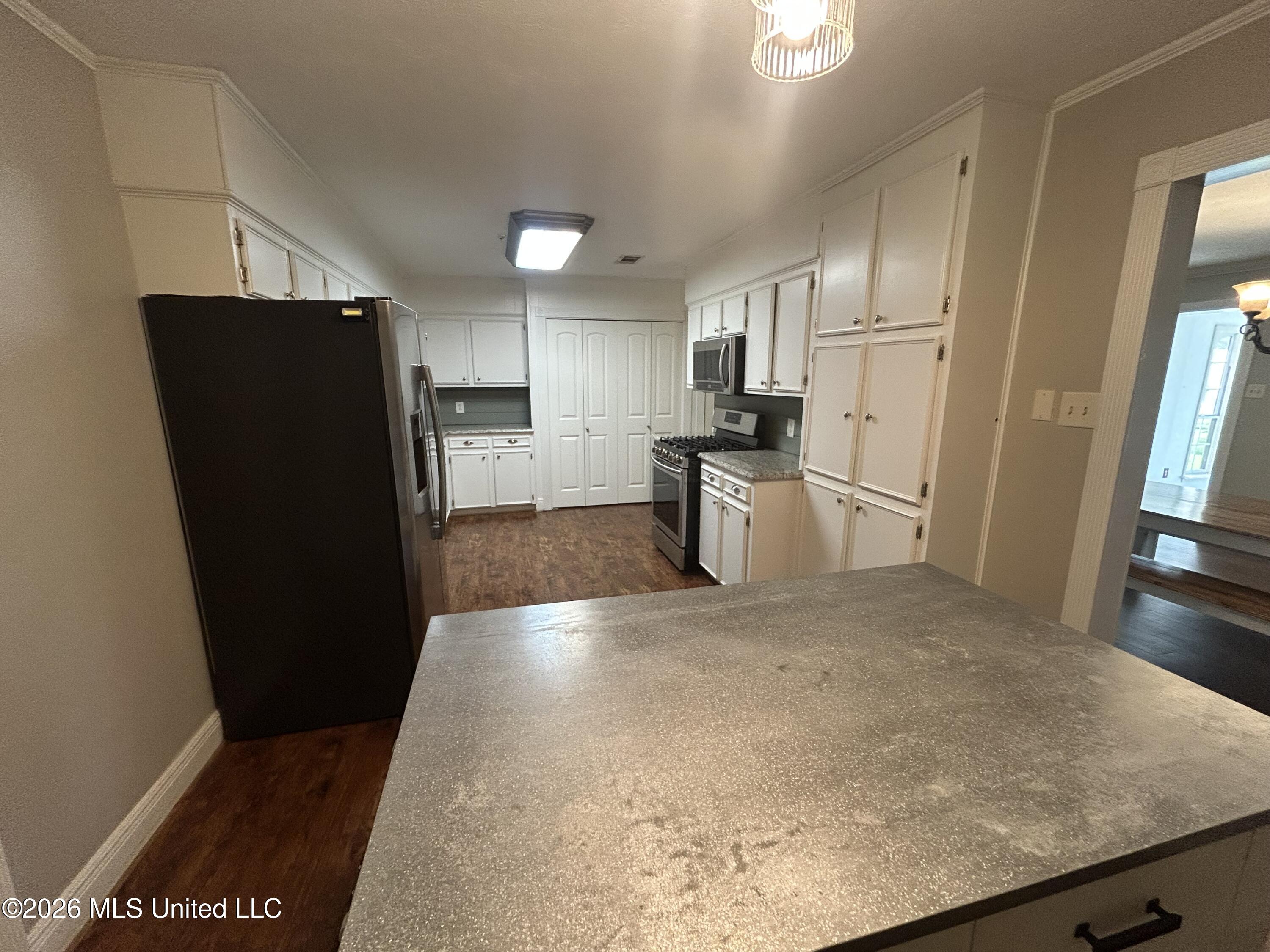 1113 Highway 98 Property Photo 8