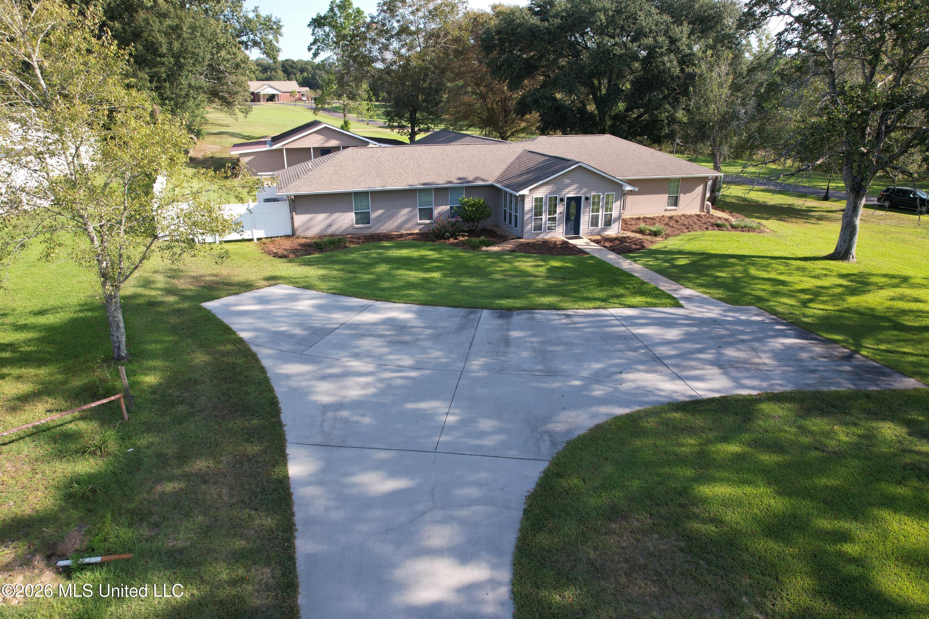 1113 Highway 98 Property Photo 53