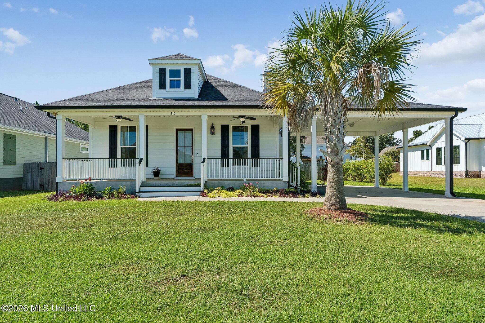 215 White Harbor Road Property Photo 1
