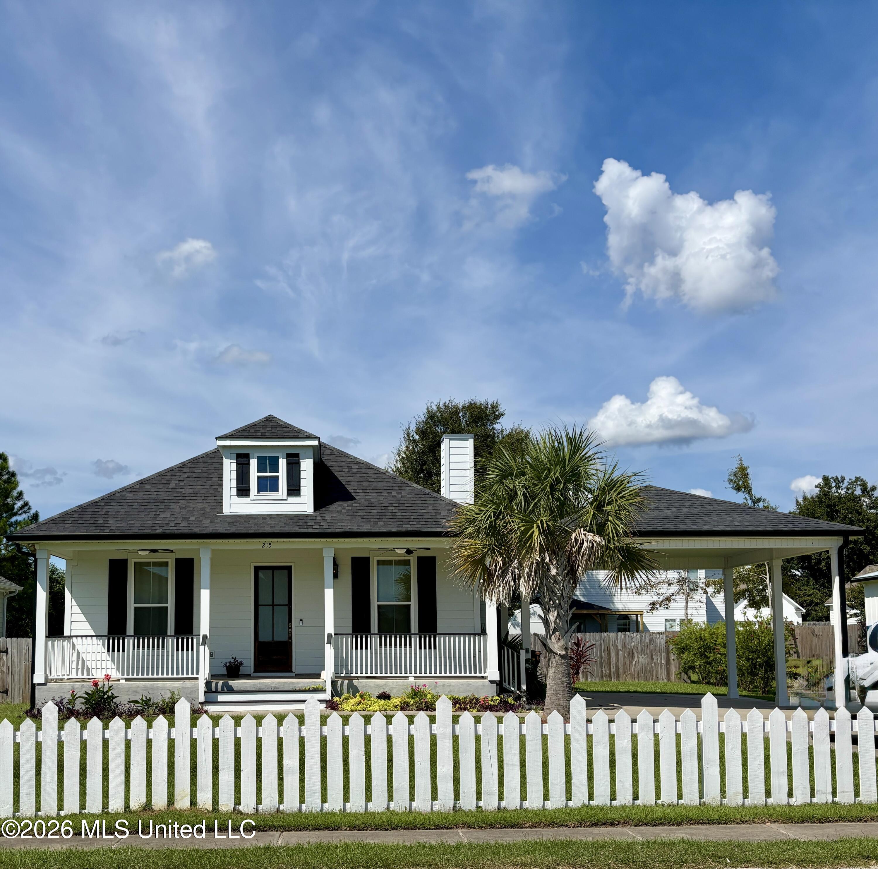 215 White Harbor Road Property Photo 2