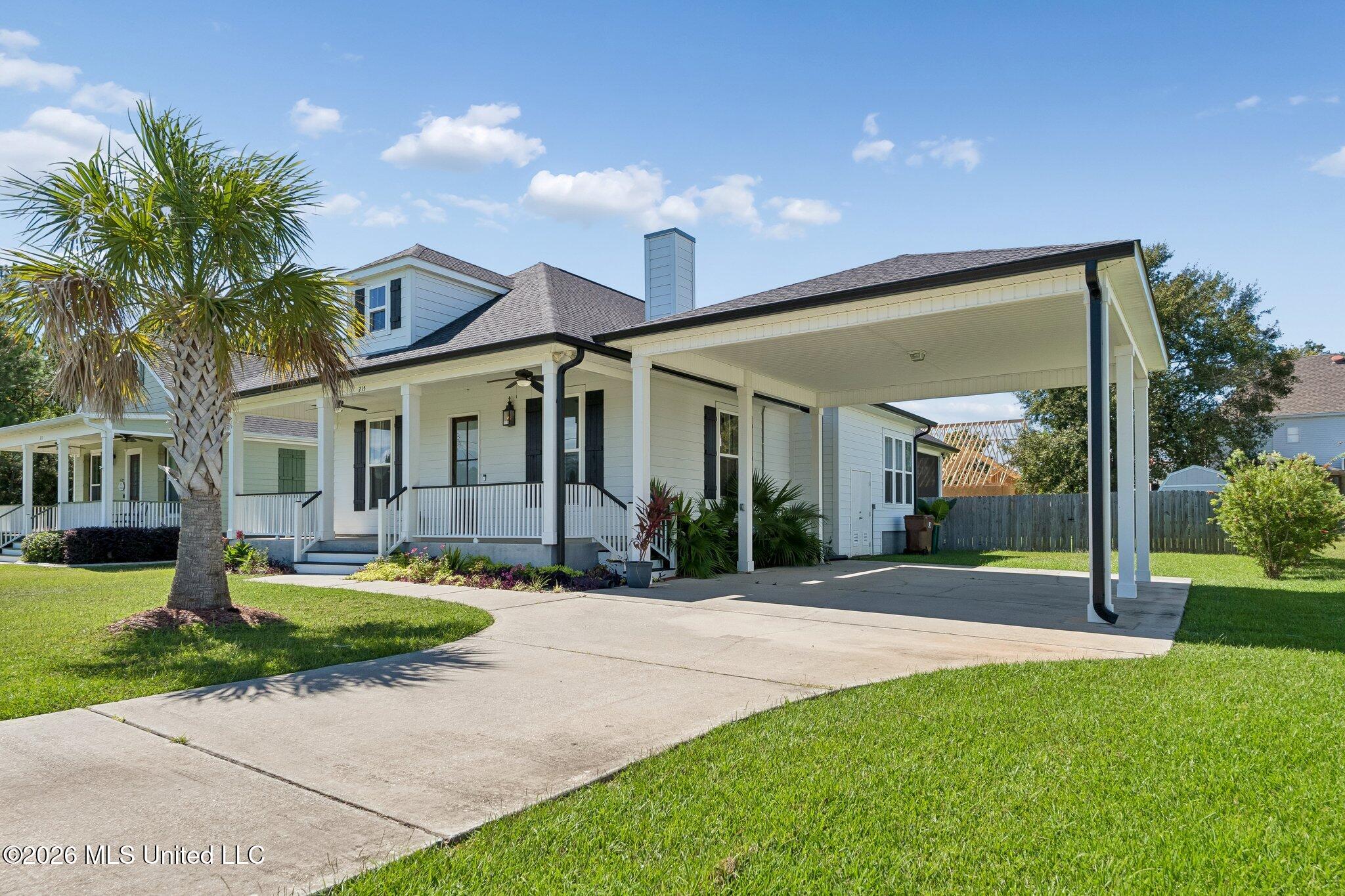 215 White Harbor Road Property Photo 3