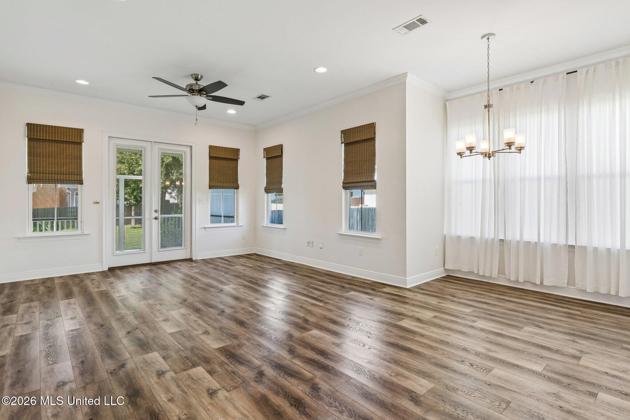 215 White Harbor Road Property Photo 14