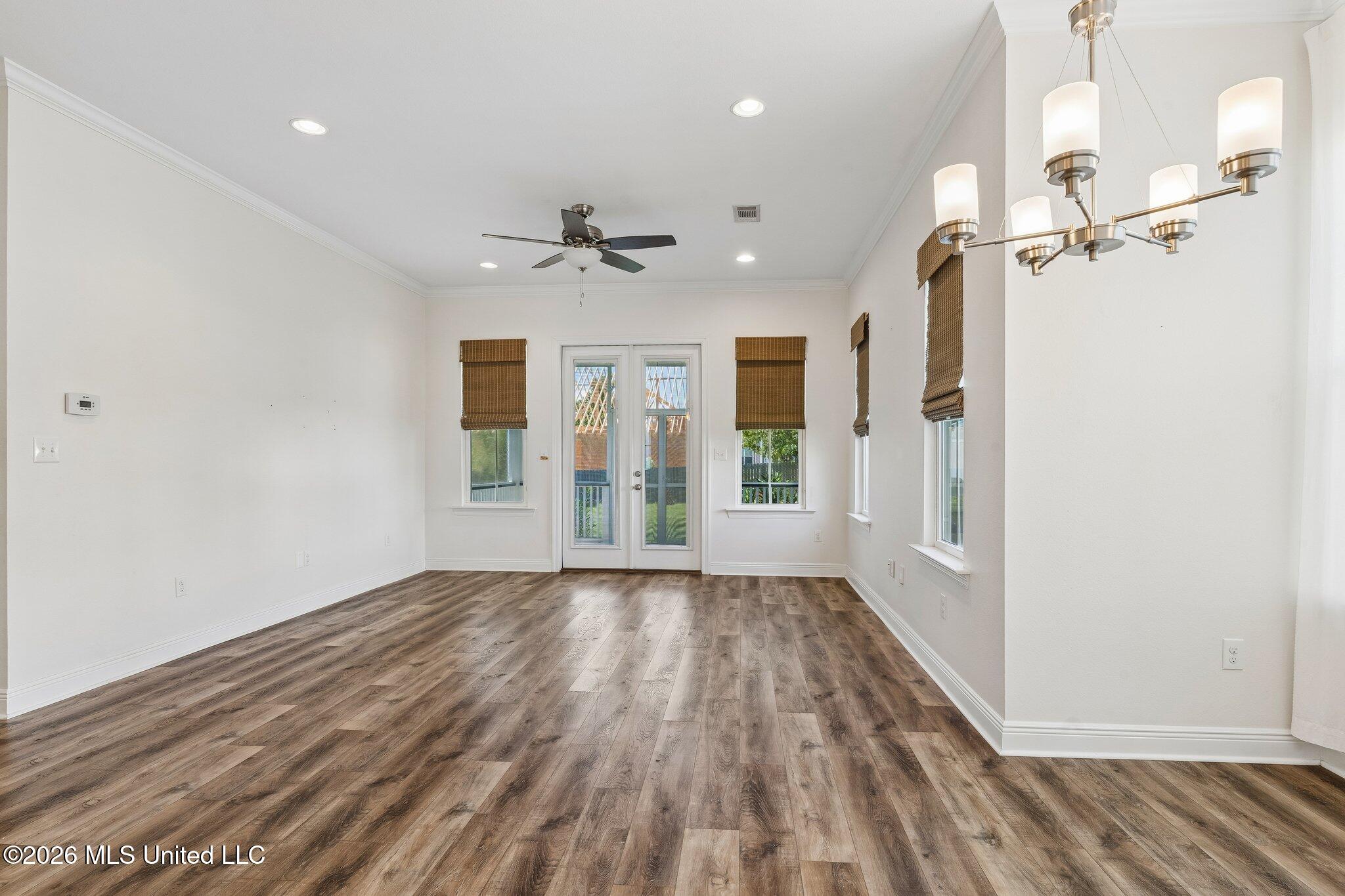 215 White Harbor Road Property Photo 15