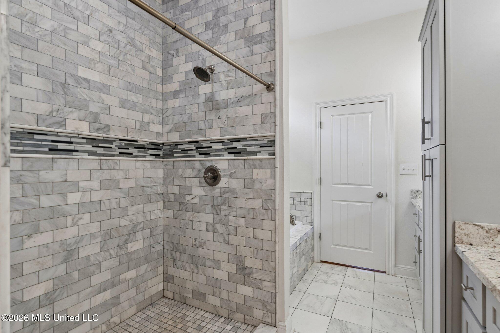 215 White Harbor Road Property Photo 22