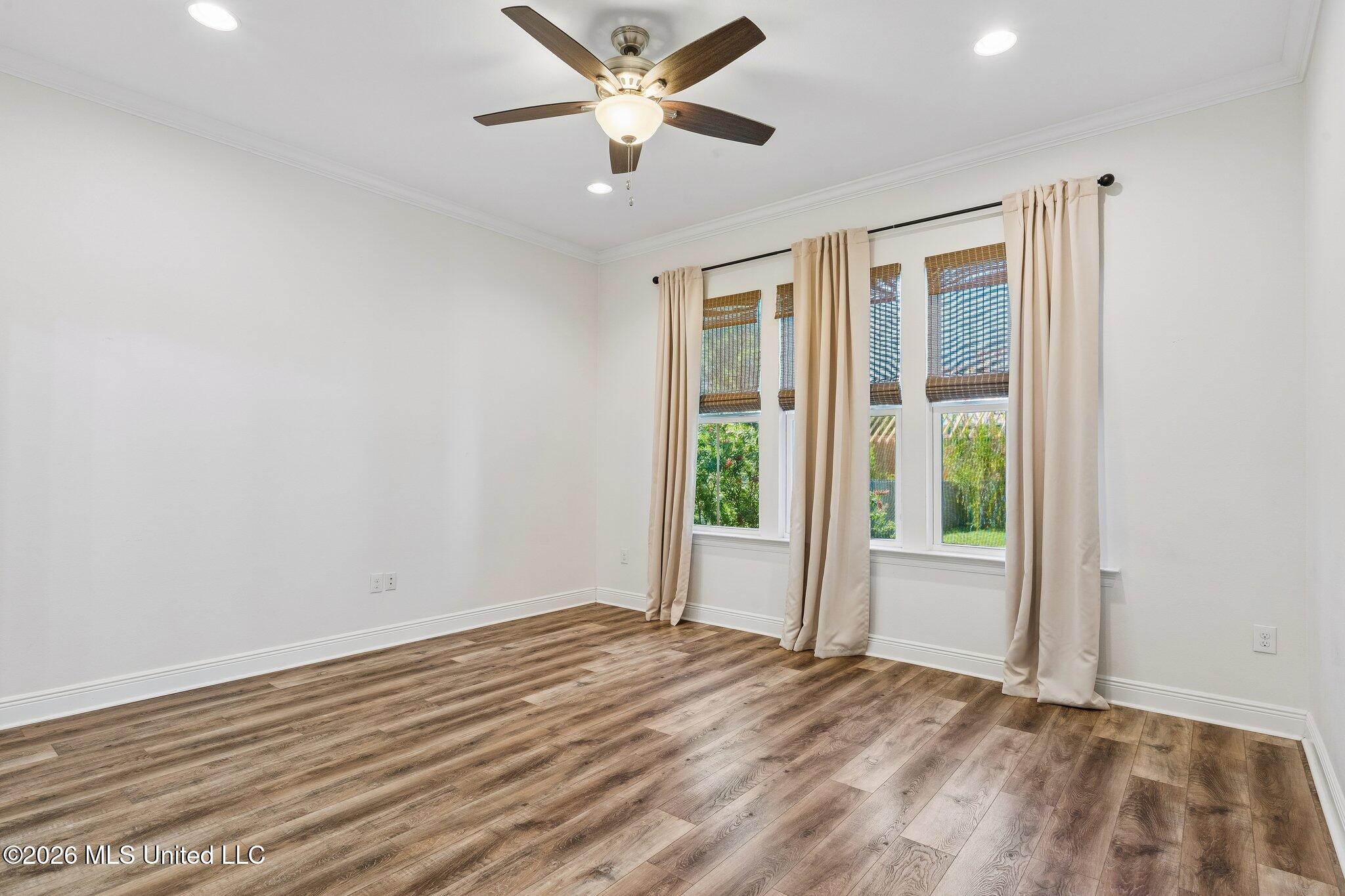 215 White Harbor Road Property Photo 23