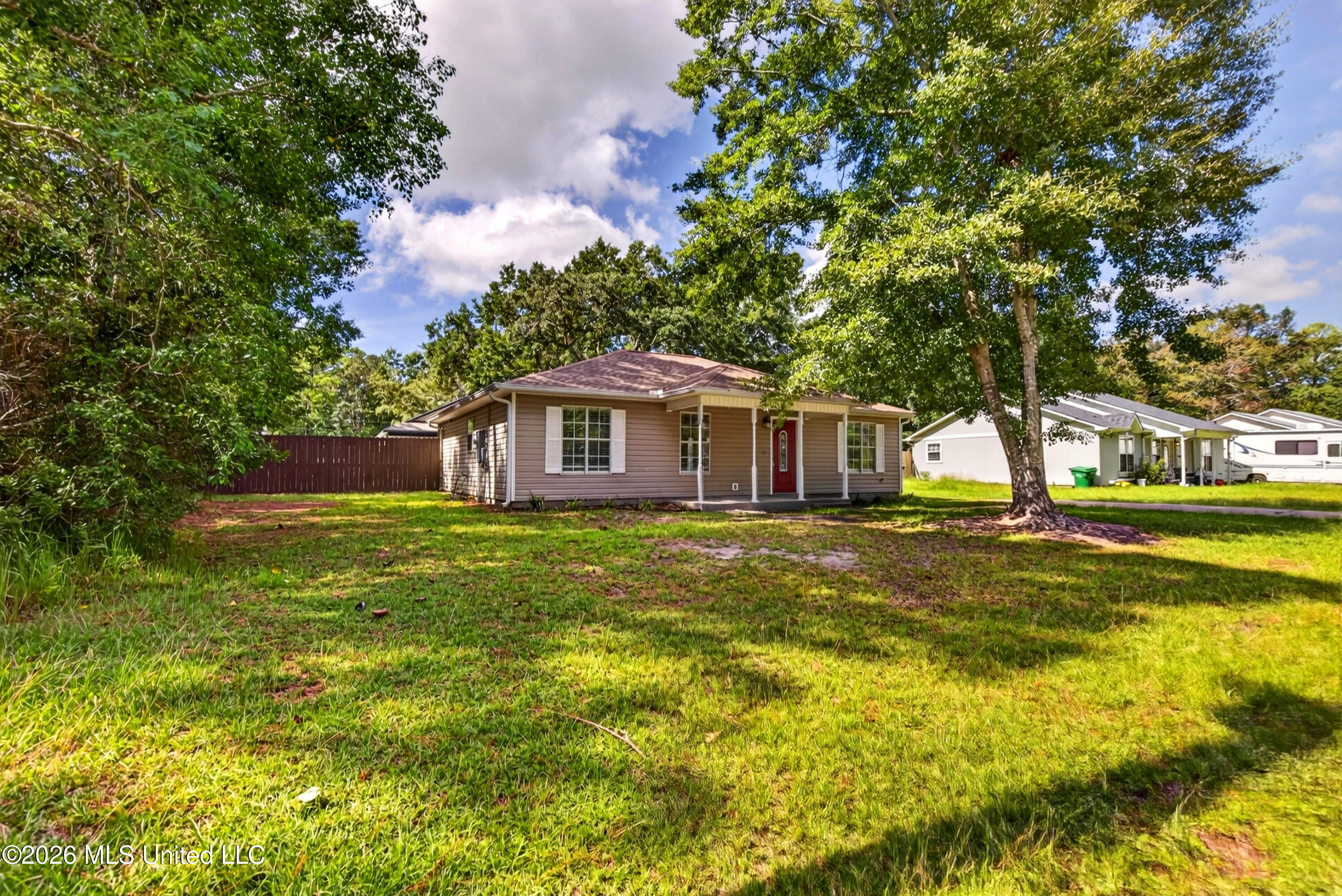 809 Peach Property Photo 1