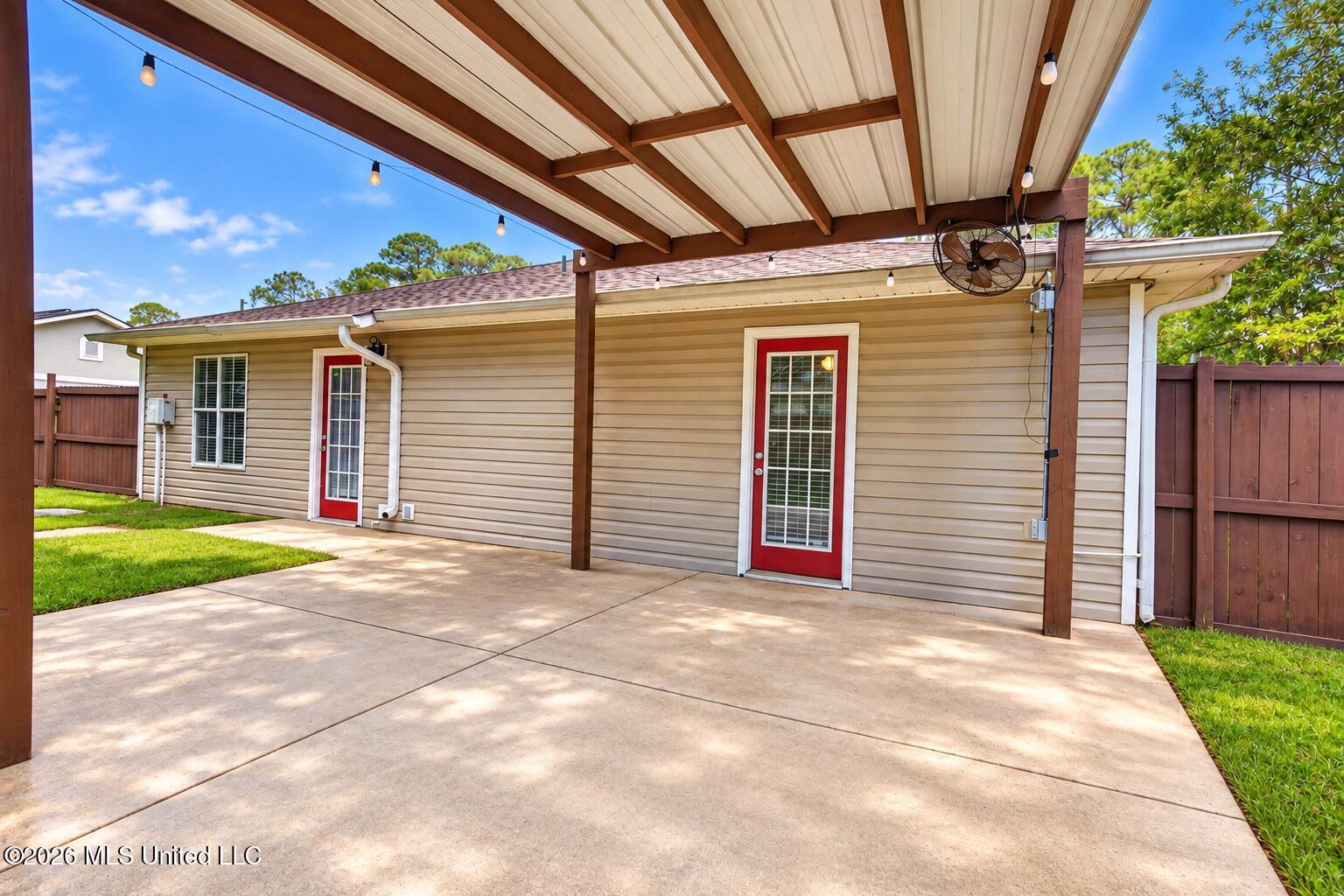 809 Peach Property Photo 19