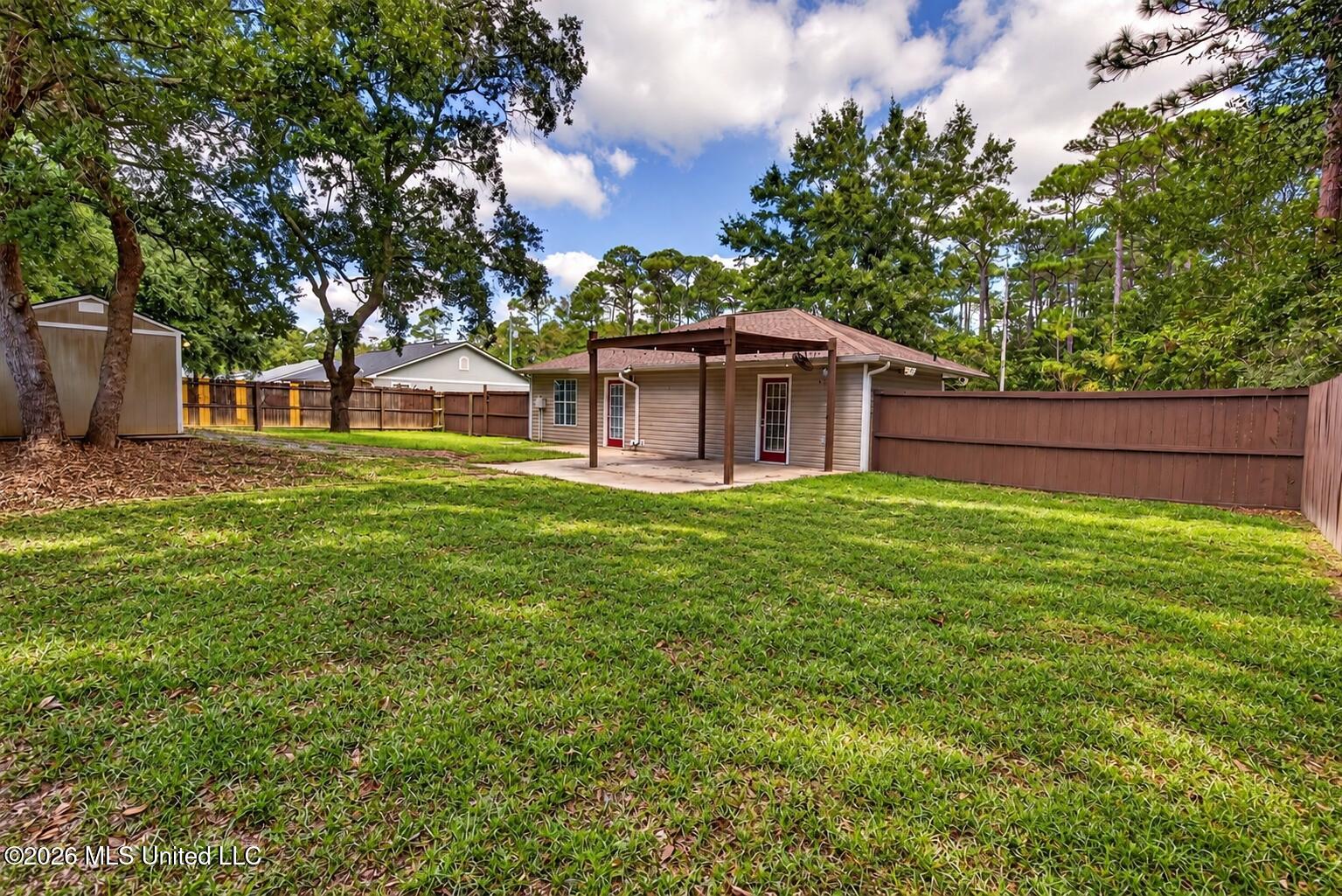 809 Peach Property Photo 23