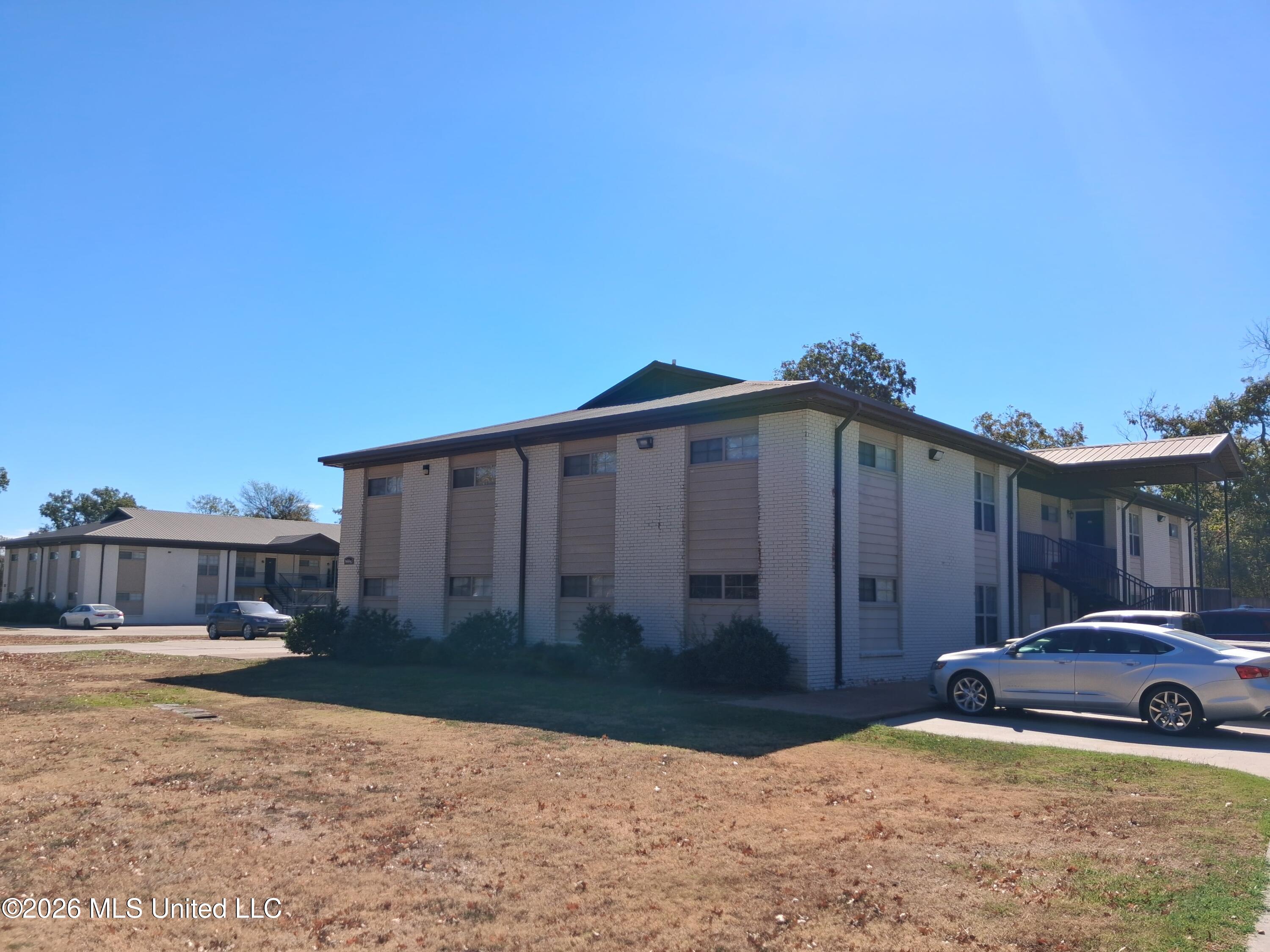 502 Dorsett Drive Property Photo 10