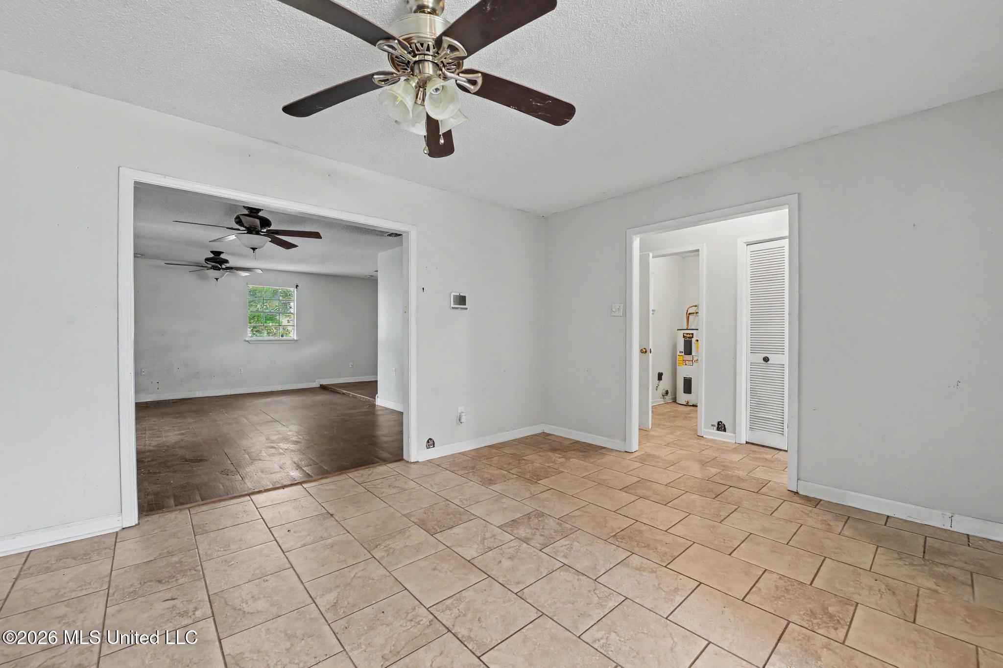 2208 Lewis Gate Drive Property Photo 5